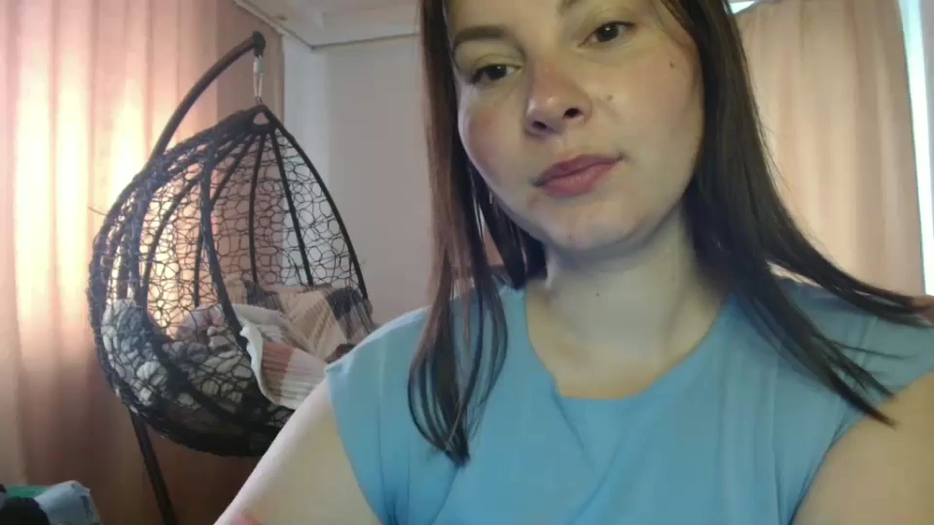 Gallery image thumbnail from MisssLove_is's myfreecams stream on, 07/17/2025, 07:29 image 16 of 20