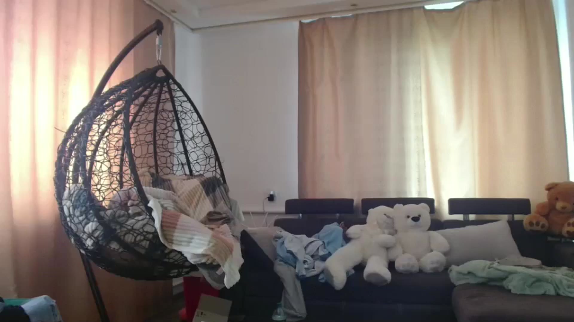 Gallery image thumbnail from MisssLove_is's myfreecams stream on, 07/17/2025, 07:29 image 9 of 20