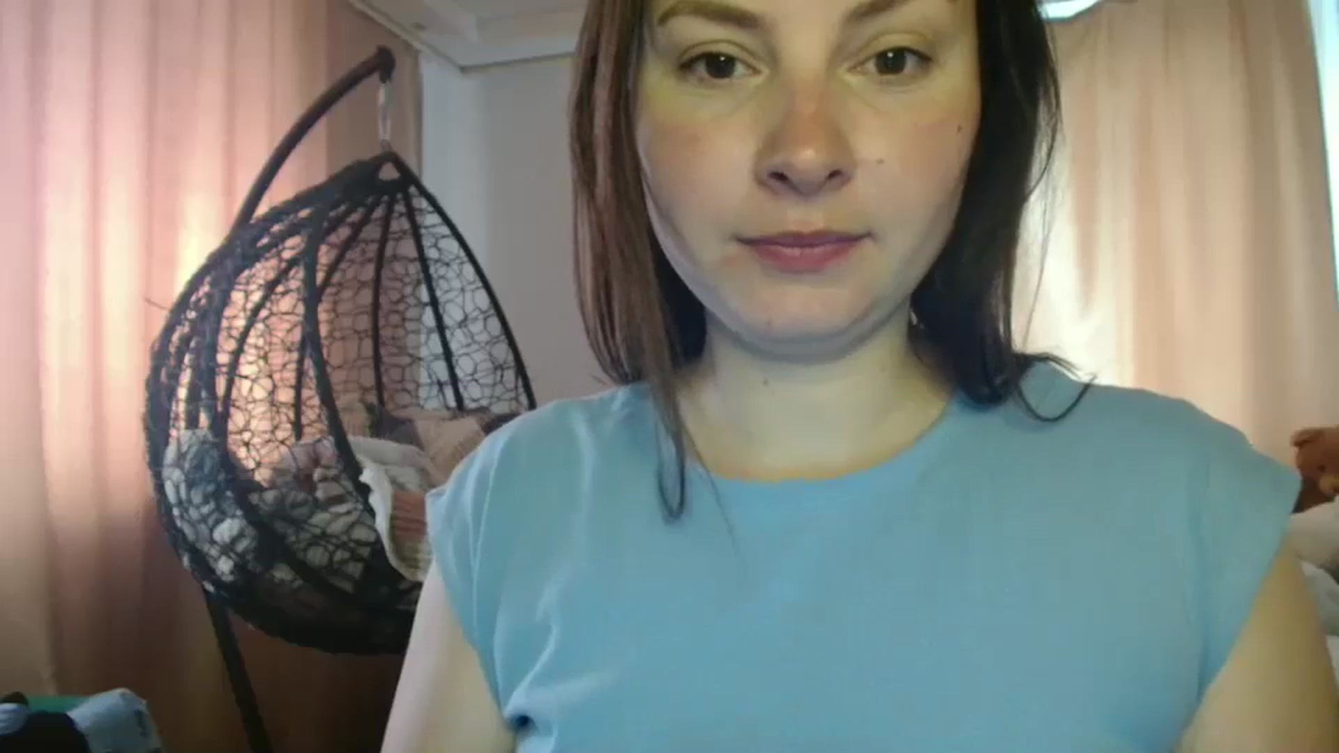 Gallery image thumbnail from MisssLove_is's myfreecams stream on, 07/17/2025, 07:56 image 3 of 20