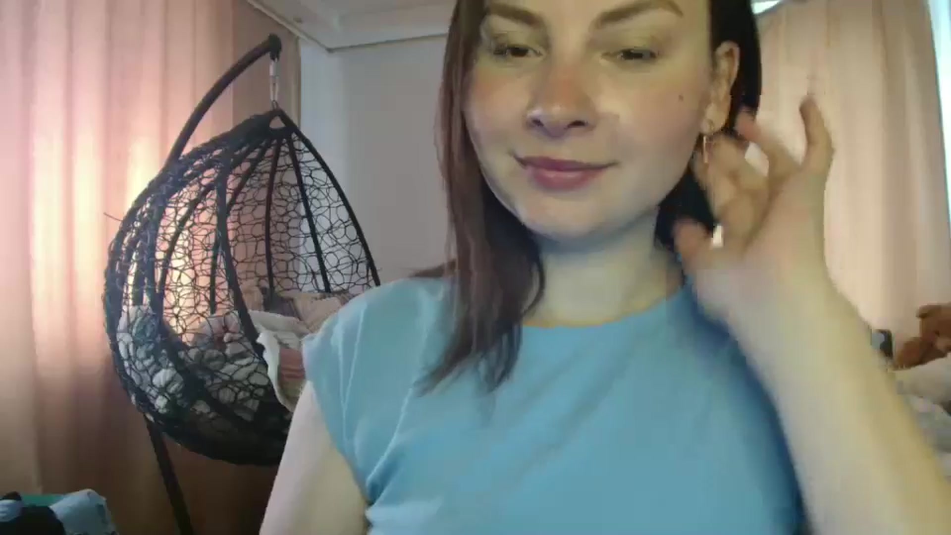 Gallery image thumbnail from MisssLove_is's myfreecams stream on, 07/17/2025, 07:56 image 12 of 20