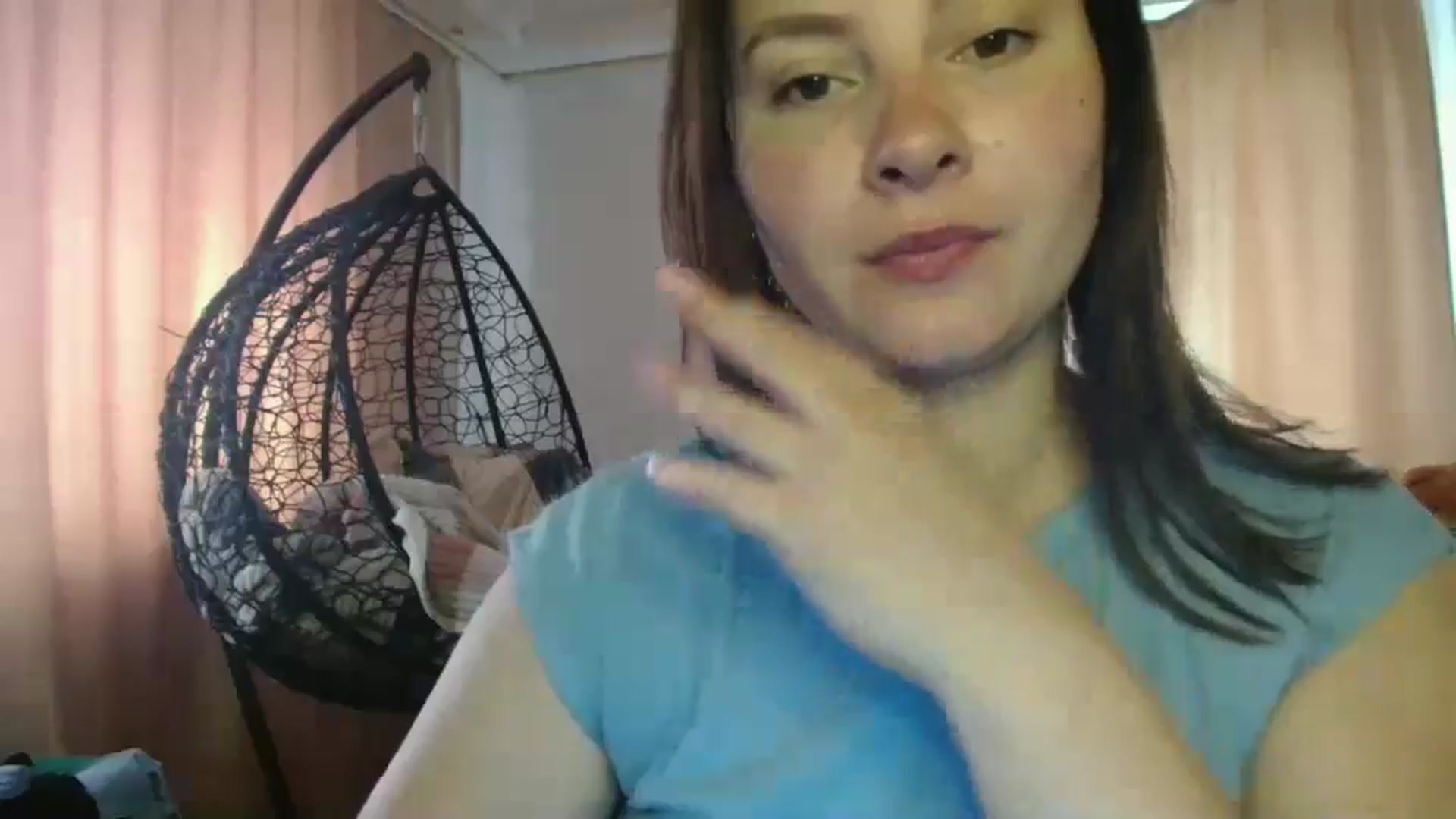 Gallery image thumbnail from MisssLove_is's myfreecams stream on, 07/17/2025, 07:56 image 4 of 20