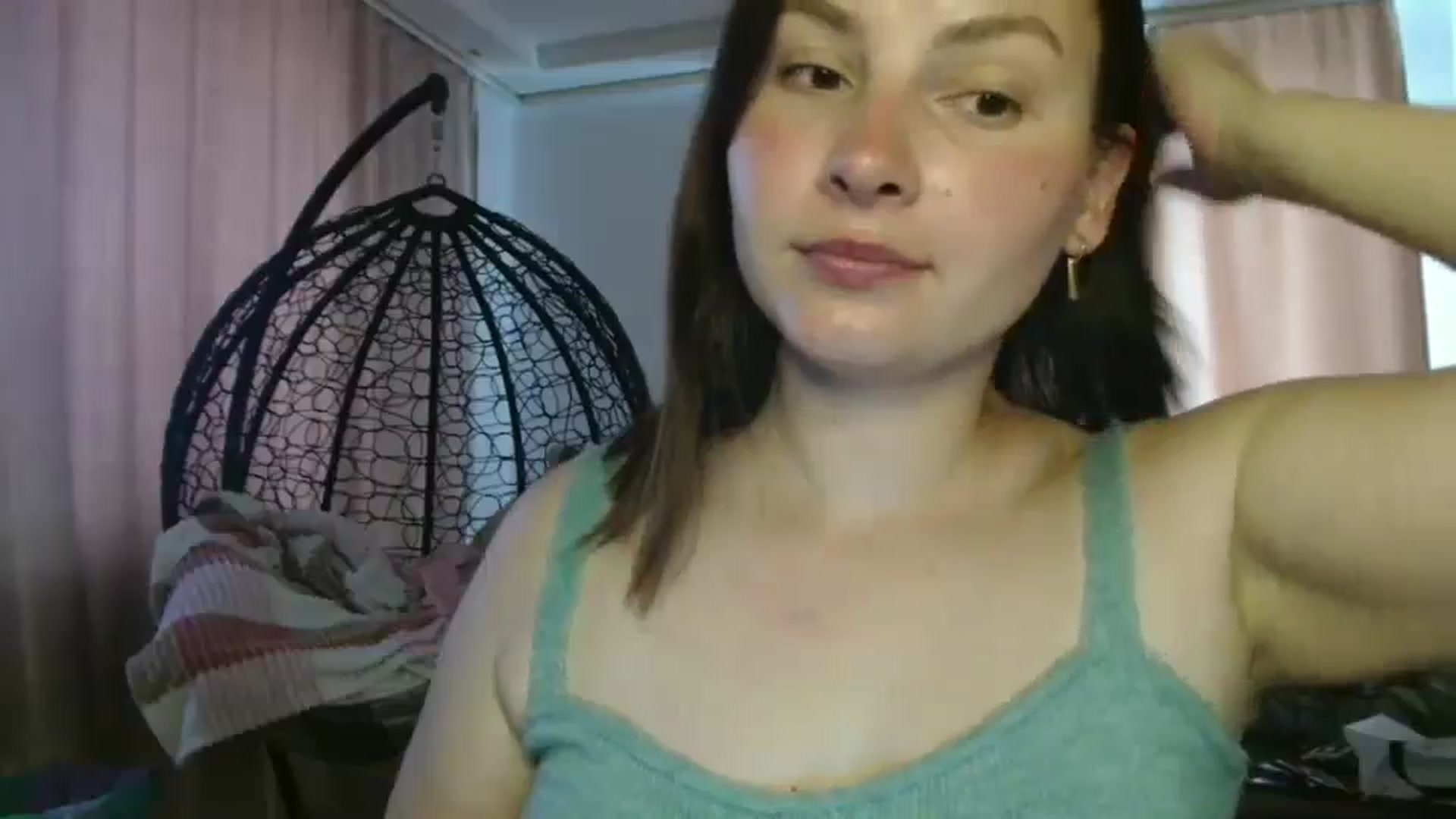 Gallery image thumbnail from MisssLove_is's myfreecams stream on, 07/23/2025, 14:37 image 17 of 20