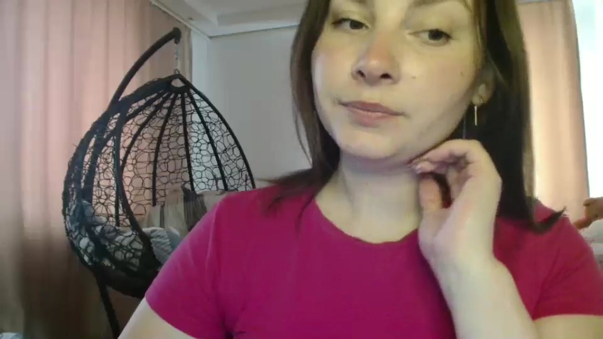 Gallery image thumbnail from MisssLove_is's myfreecams stream on, 07/27/2025, 12:51 image 5 of 20