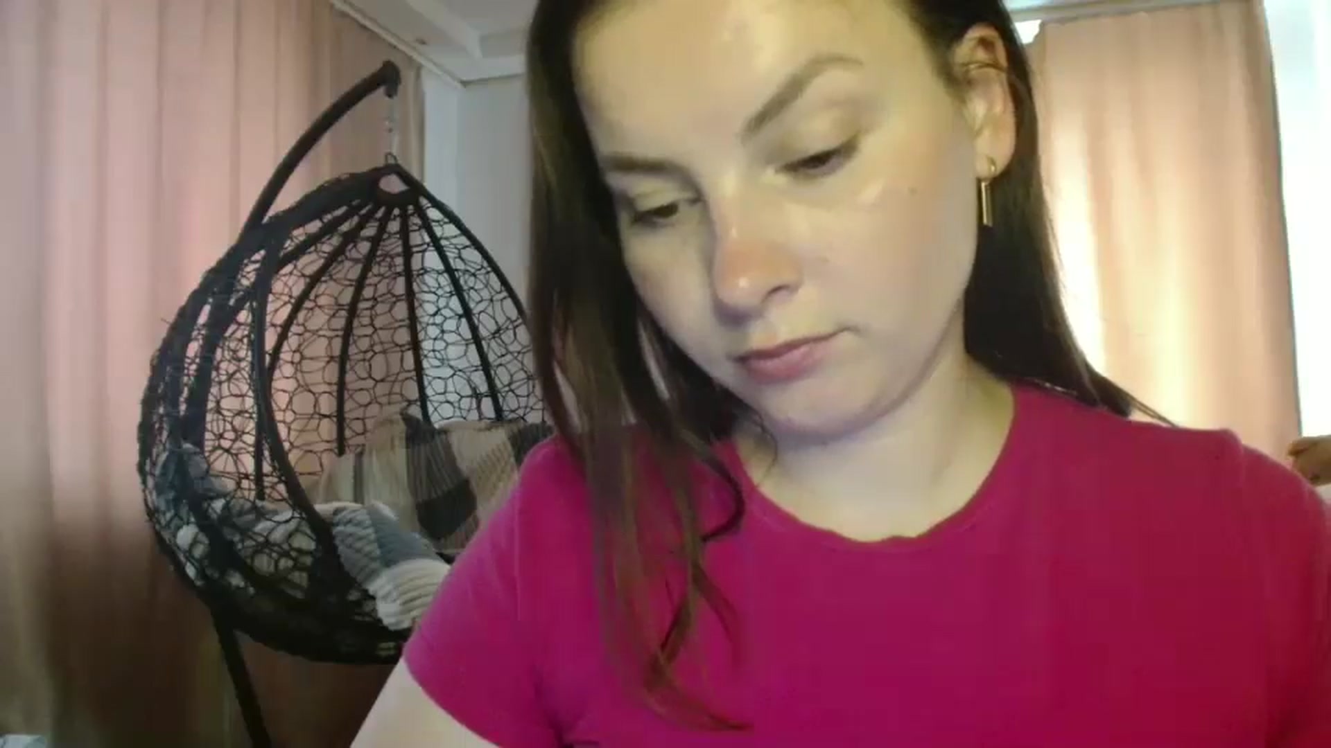 Gallery image thumbnail from MisssLove_is's myfreecams stream on, 07/27/2025, 12:51 image 13 of 20