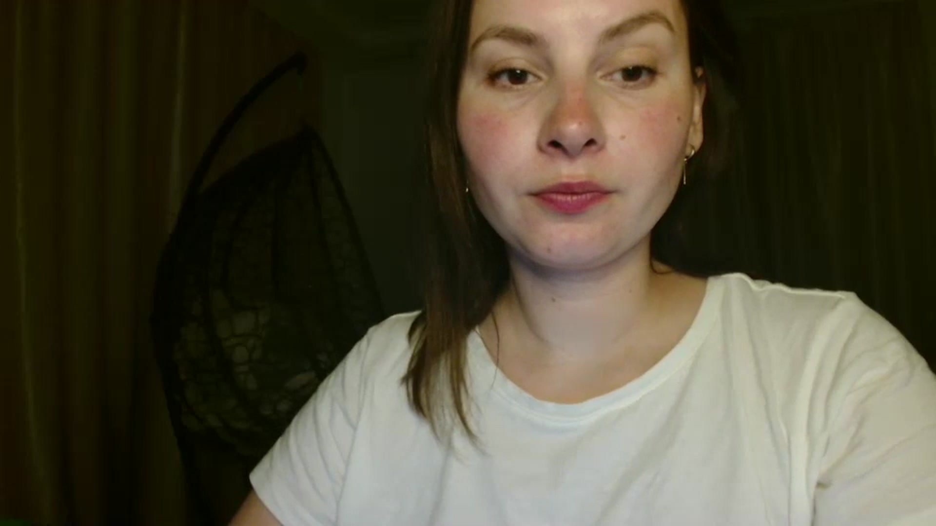 Gallery image thumbnail from MisssLove_is's myfreecams stream on, 07/31/2025, 18:53 image 8 of 20