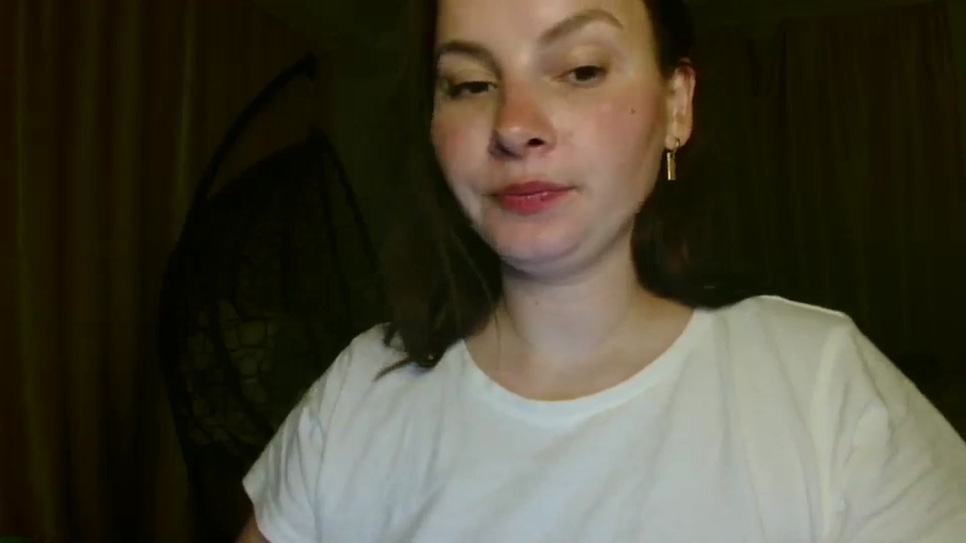 Gallery image thumbnail from MisssLove_is's myfreecams stream on, 07/31/2025, 18:53 image 13 of 20