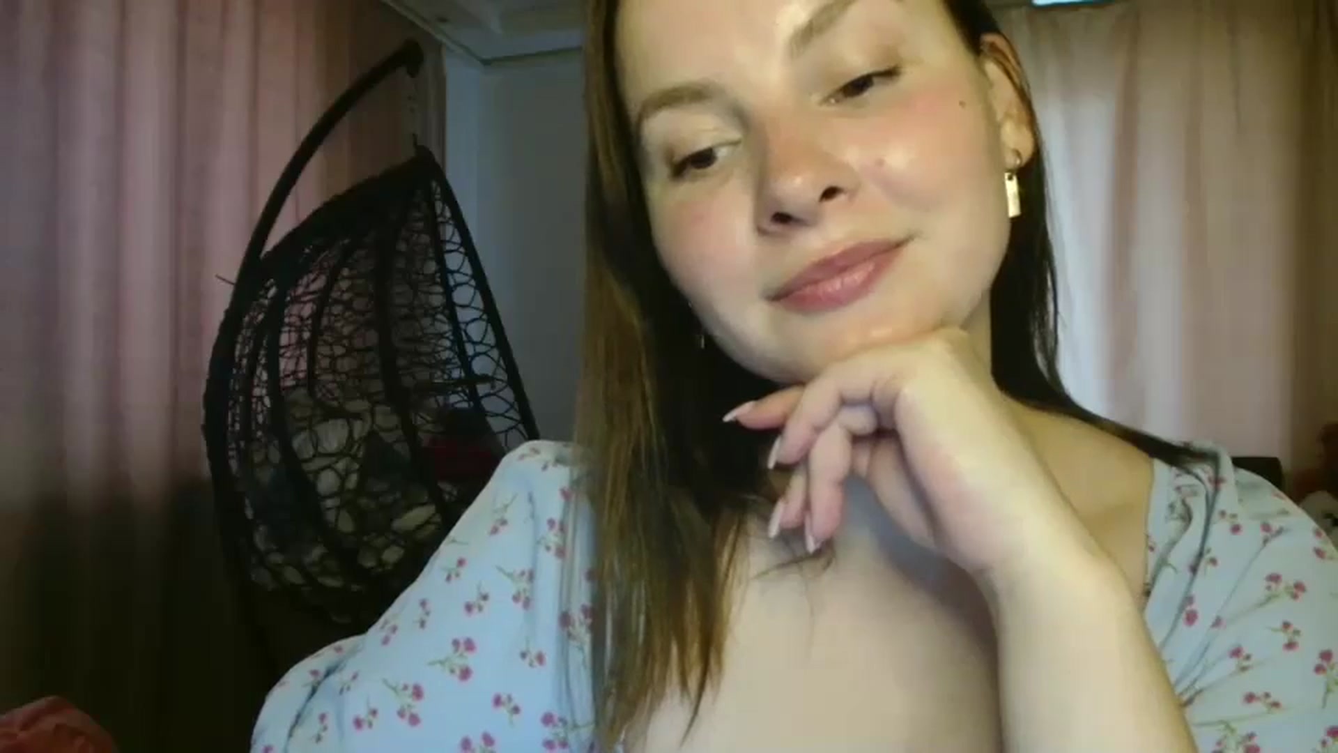 Gallery image thumbnail from MisssLove_is's myfreecams stream on, 08/01/2025, 17:13 image 14 of 20