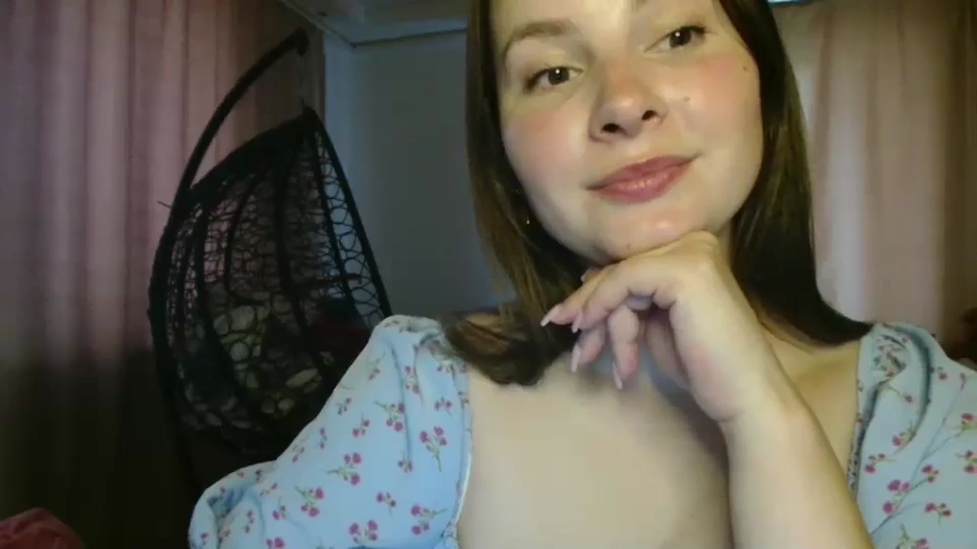 Gallery image thumbnail from MisssLove_is's myfreecams stream on, 08/01/2025, 17:13 image 15 of 20