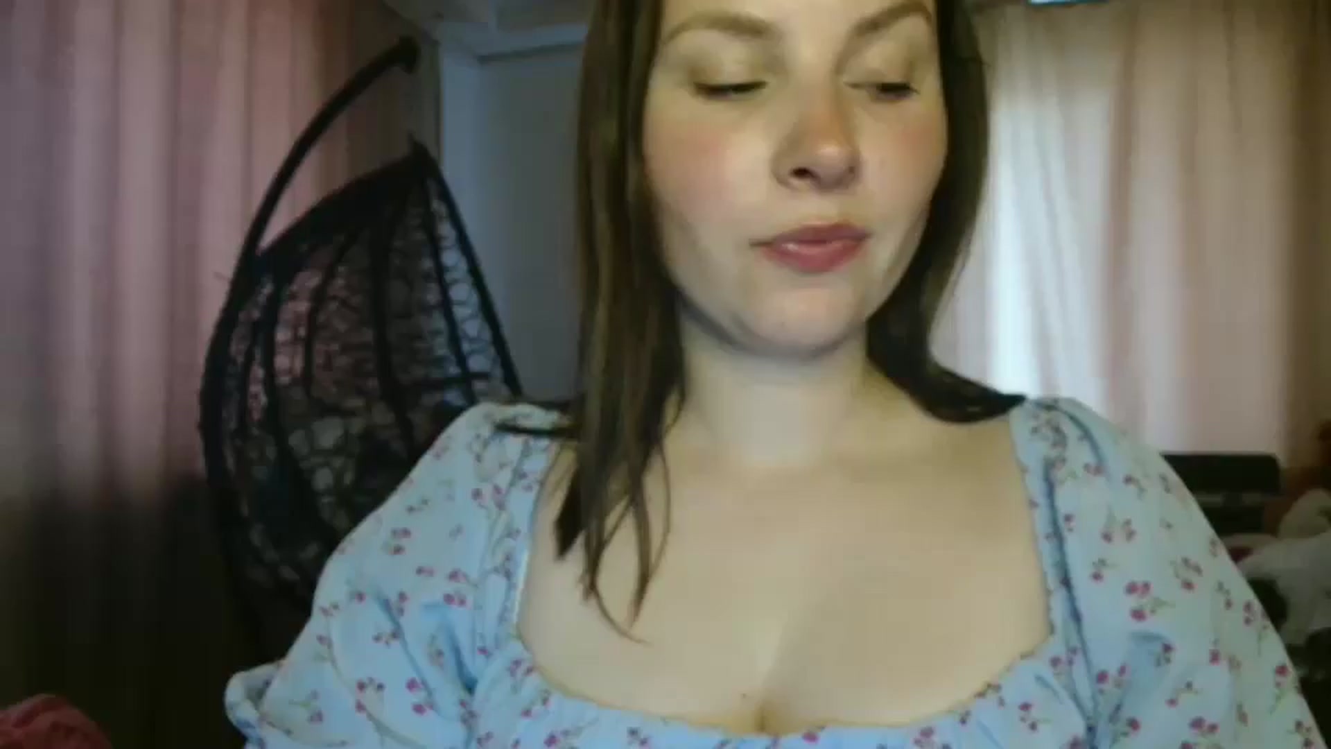Gallery image thumbnail from MisssLove_is's myfreecams stream on, 08/01/2025, 17:13 image 1 of 20