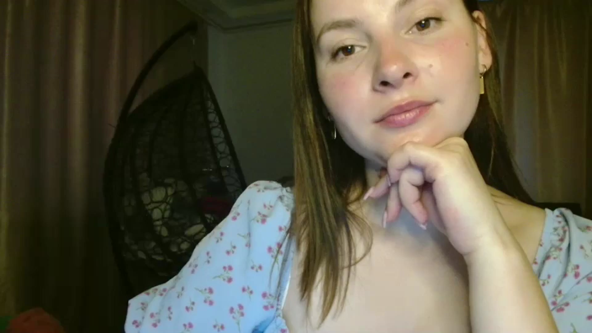 Gallery image thumbnail from MisssLove_is's myfreecams stream on, 08/01/2025, 18:01 image 20 of 20