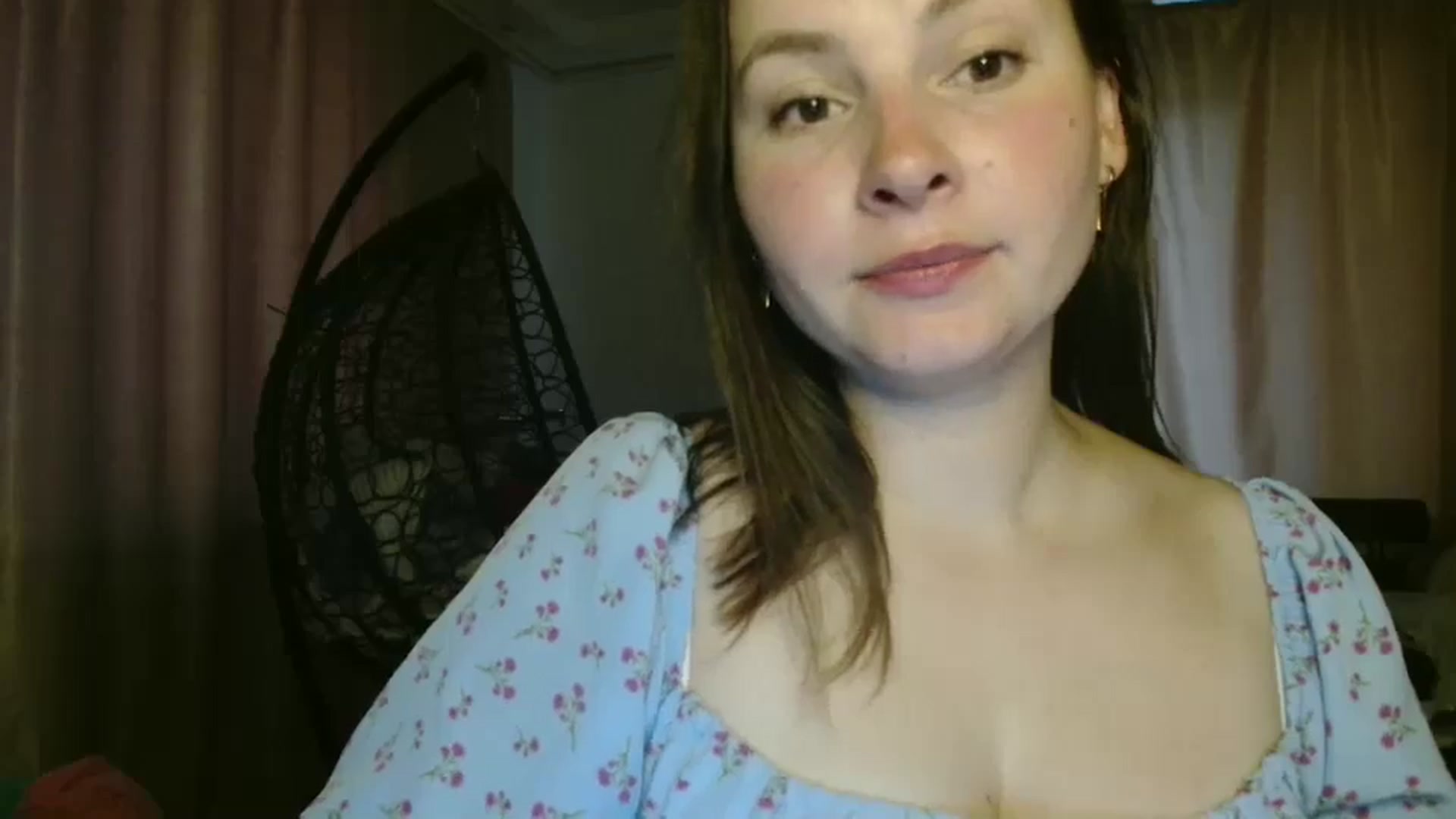 Gallery image thumbnail from MisssLove_is's myfreecams stream on, 08/01/2025, 18:01 image 7 of 20