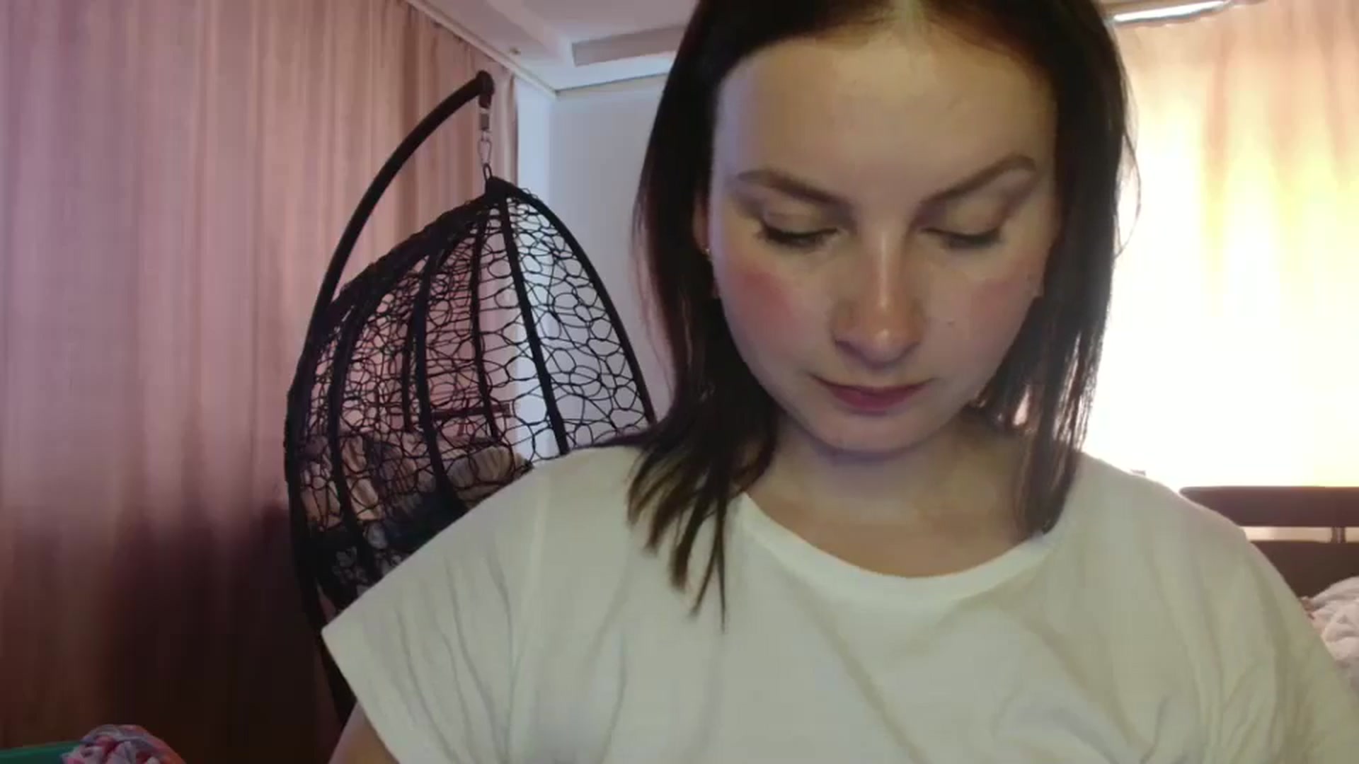 Gallery image thumbnail from MisssLove_is's myfreecams stream on, 08/02/2025, 10:52 image 18 of 20