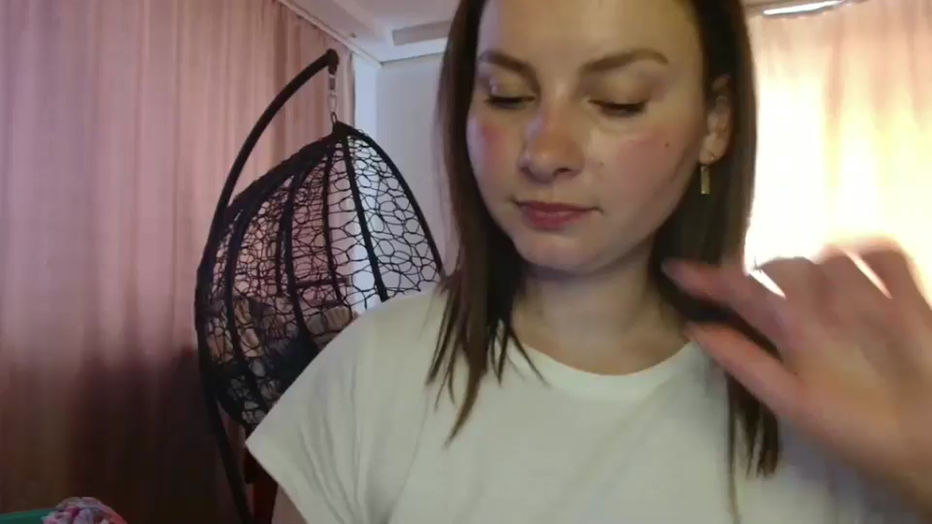 Gallery image thumbnail from MisssLove_is's myfreecams stream on, 08/02/2025, 10:52 image 17 of 20