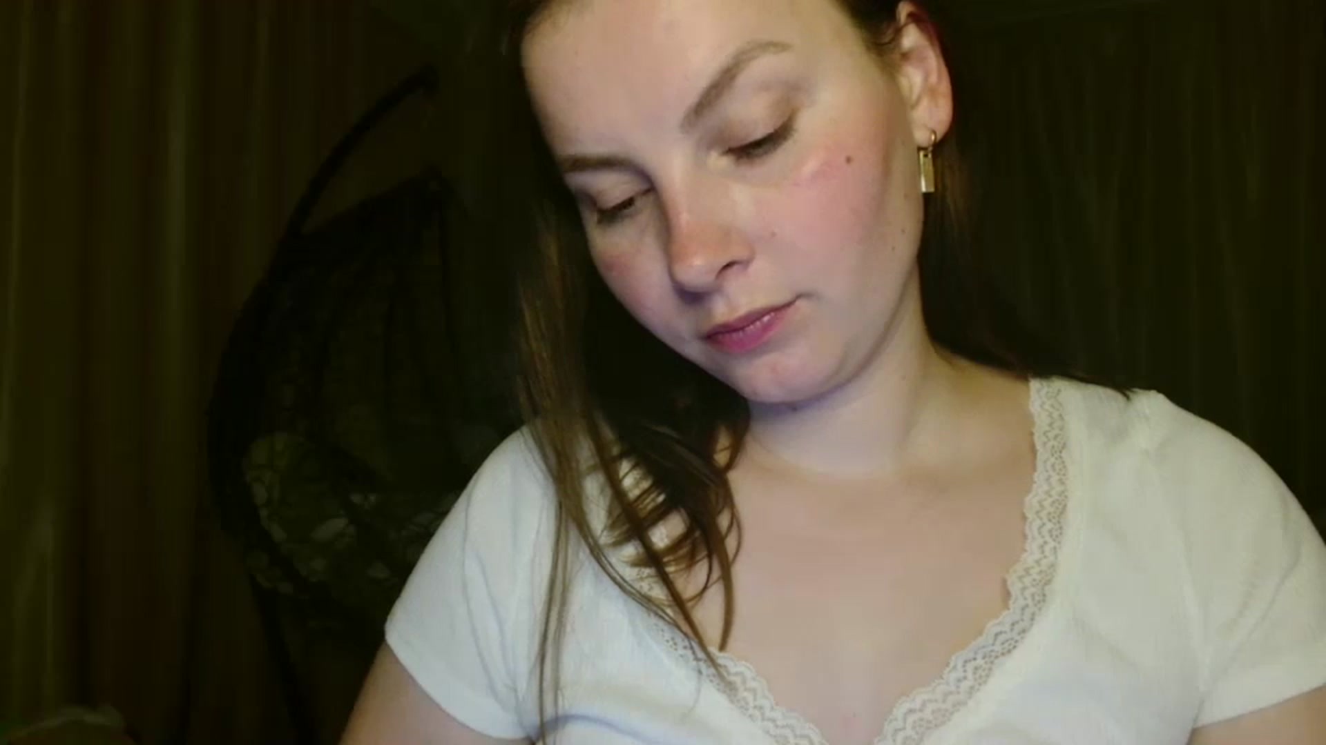 Gallery image thumbnail from MisssLove_is's myfreecams stream on, 08/04/2025, 18:46 image 7 of 20