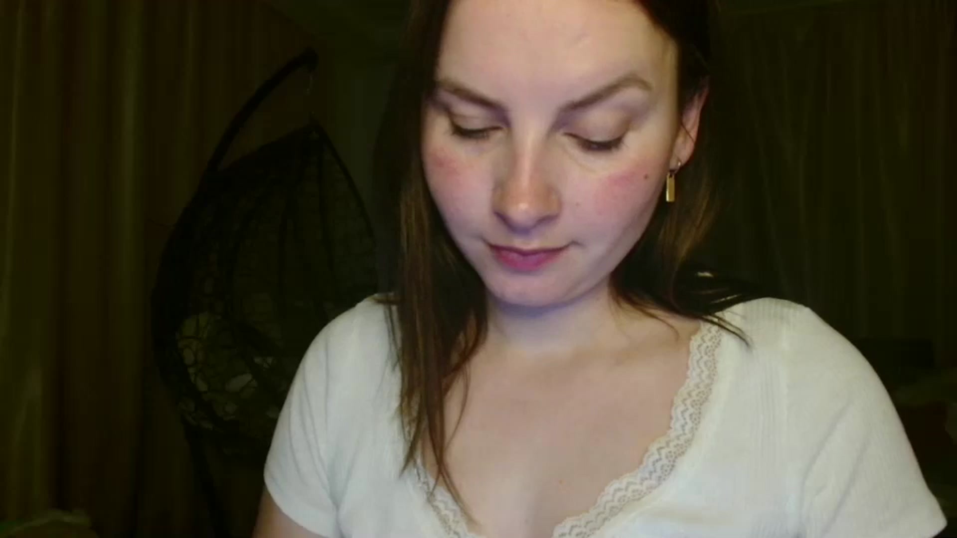 Gallery image thumbnail from MisssLove_is's myfreecams stream on, 08/04/2025, 18:46 image 11 of 20