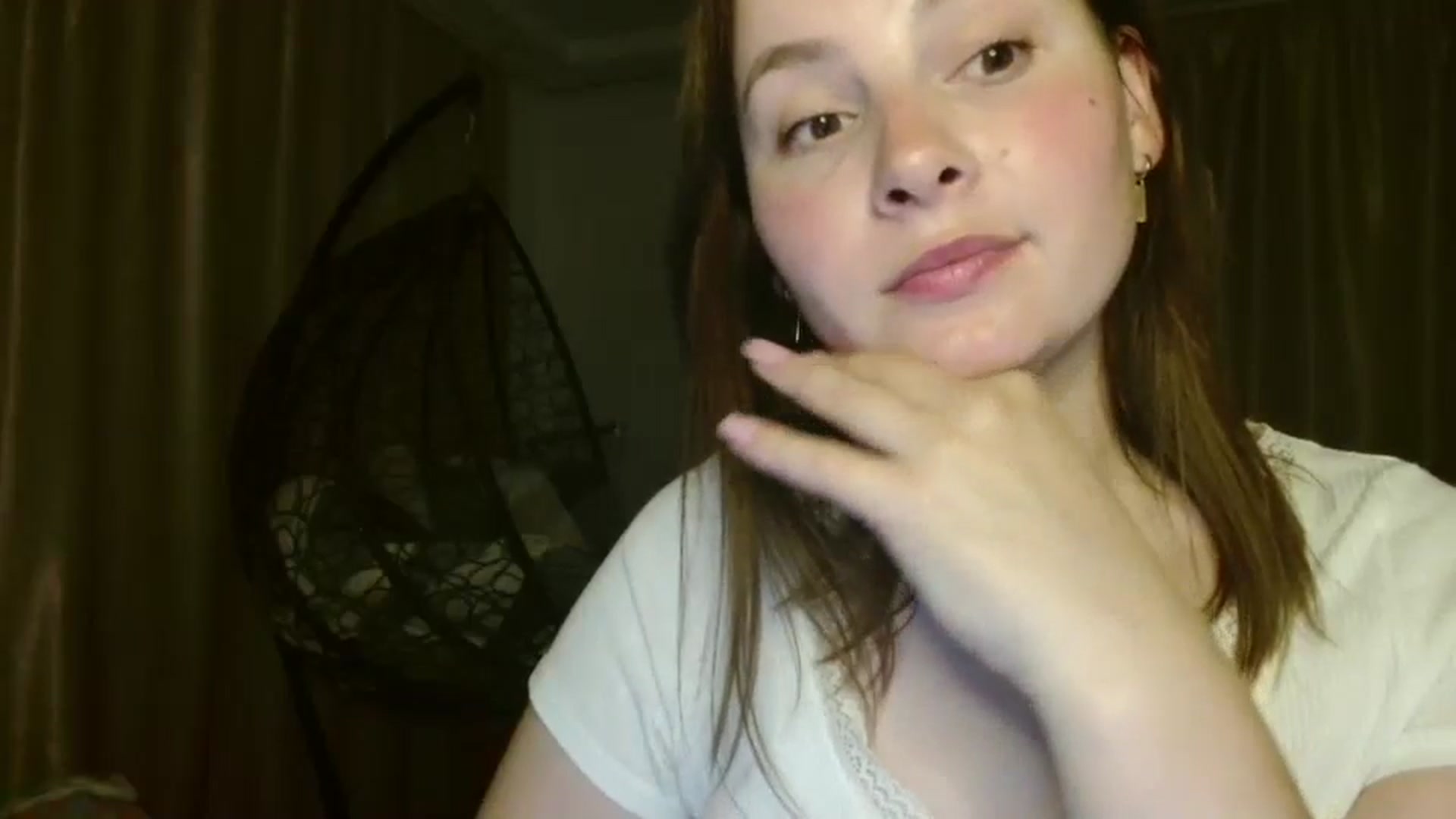Gallery image thumbnail from MisssLove_is's myfreecams stream on, 08/04/2025, 18:46 image 14 of 20