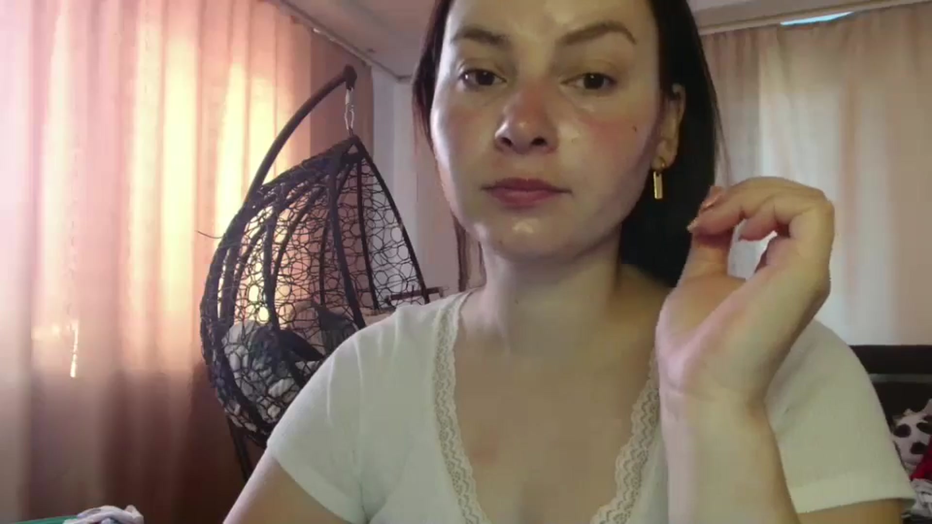 Gallery image thumbnail from MisssLove_is's myfreecams stream on, 08/05/2025, 05:48 image 15 of 20