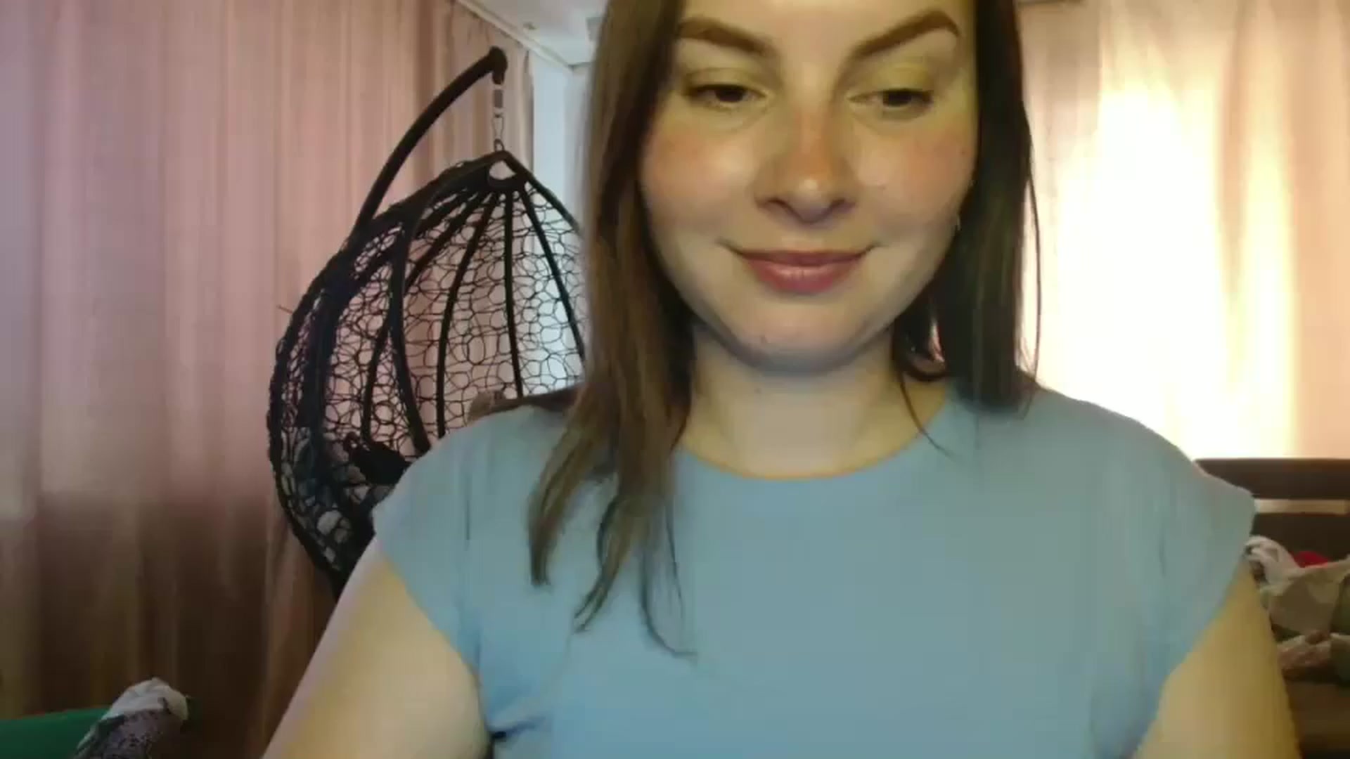 Gallery image thumbnail from MisssLove_is's myfreecams stream on, 08/07/2025, 14:47 image 15 of 20