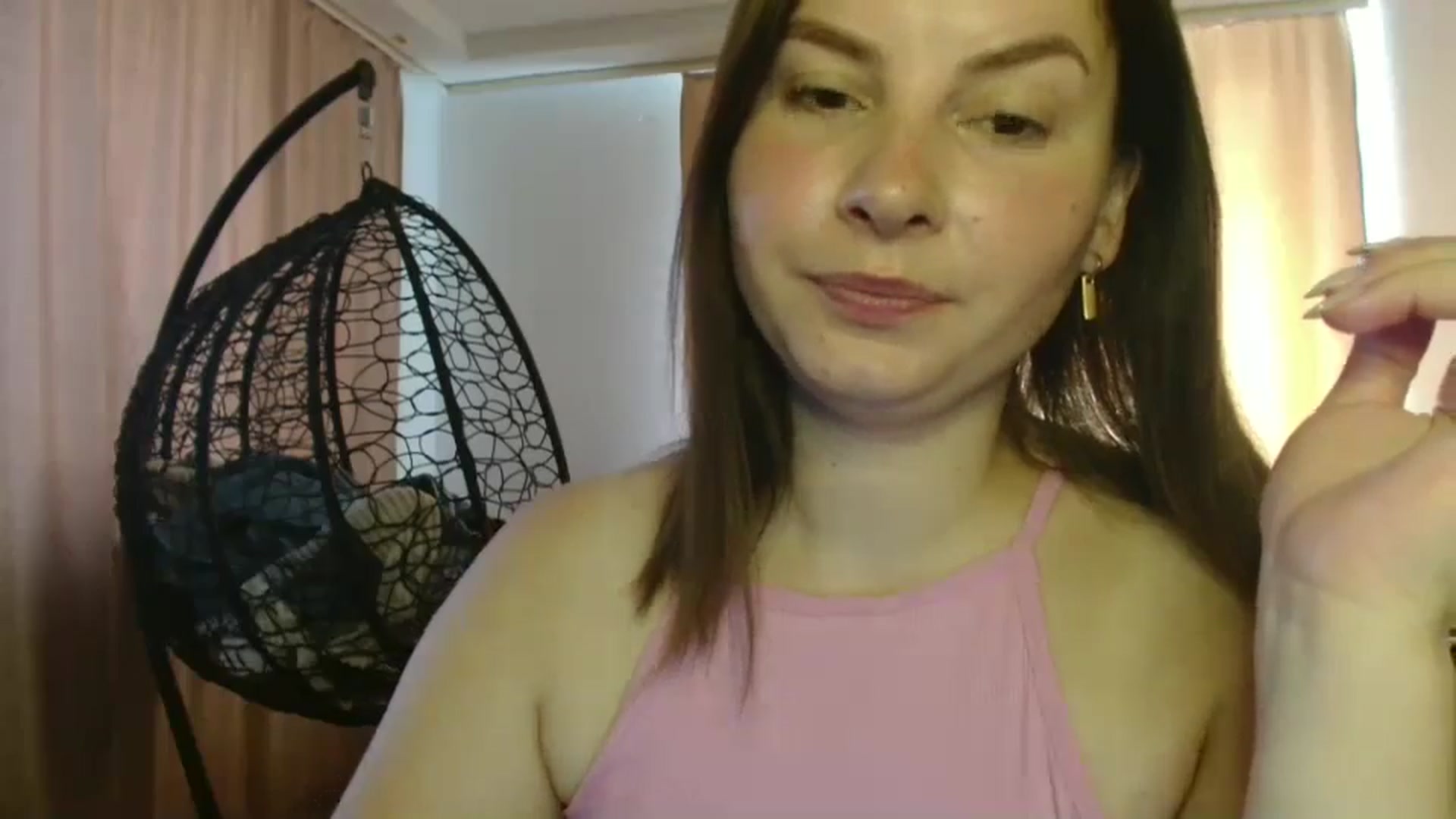 Gallery image thumbnail from MisssLove_is's myfreecams stream on, 08/12/2025, 10:01 image 9 of 20
