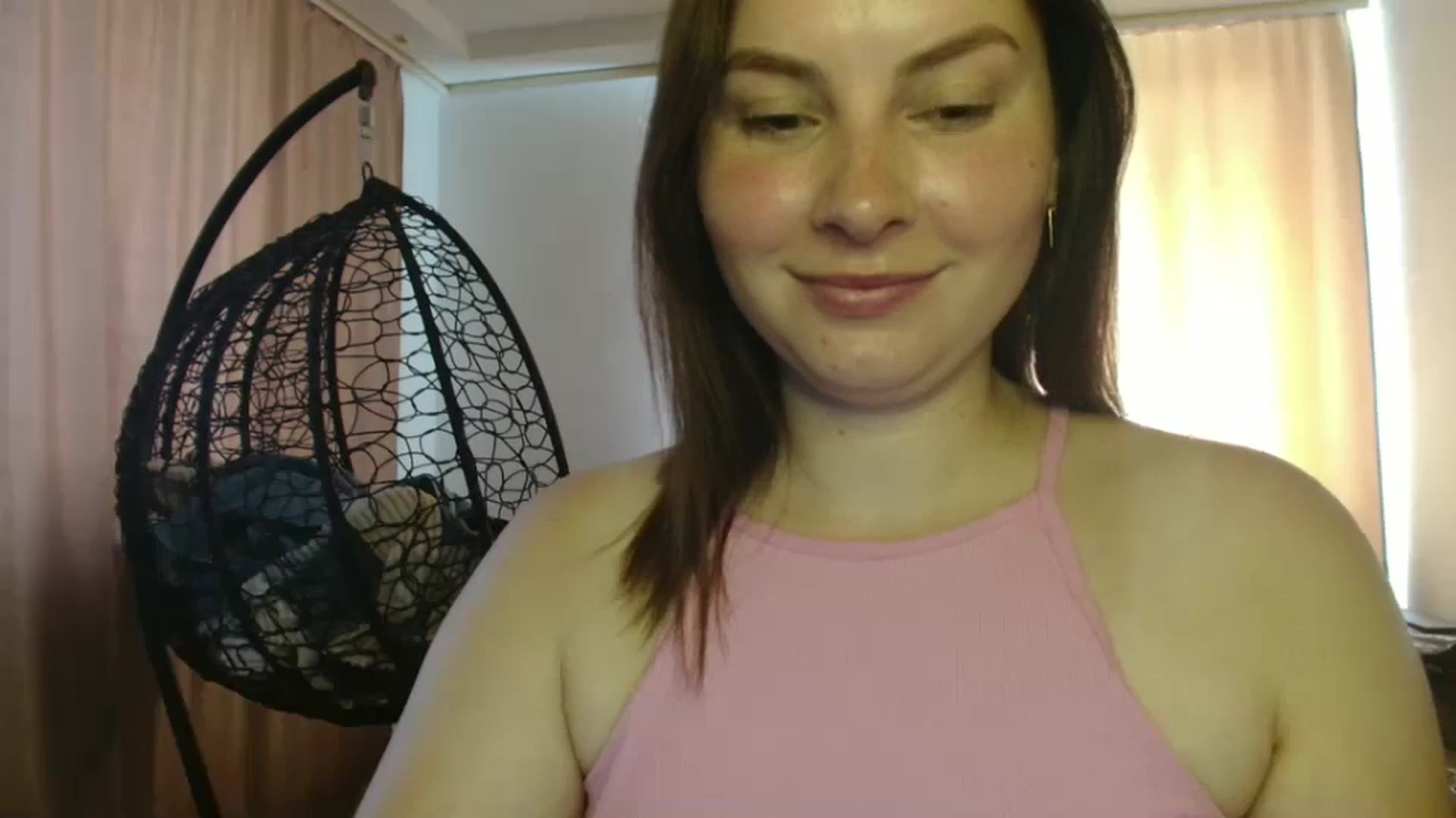 Gallery image thumbnail from MisssLove_is's myfreecams stream on, 08/12/2025, 10:01 image 4 of 20