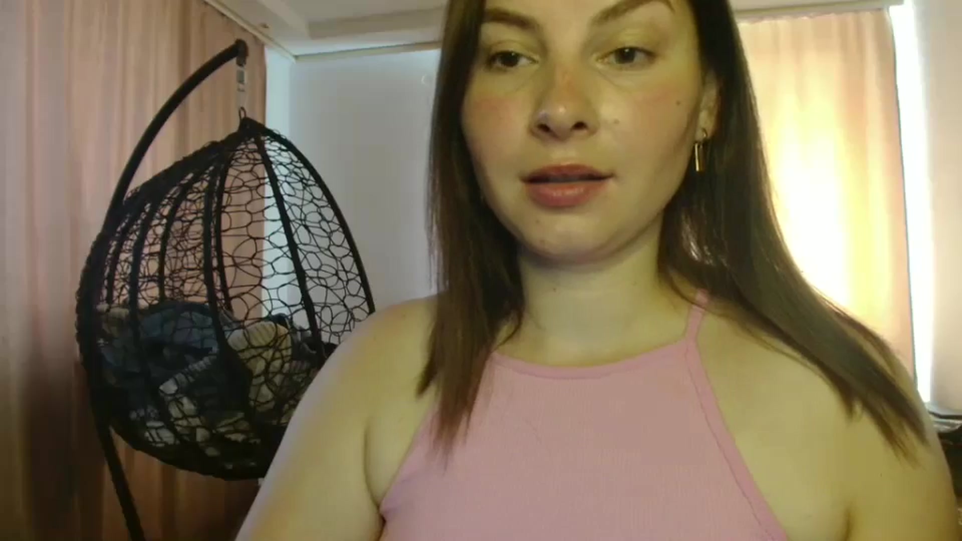 Gallery image thumbnail from MisssLove_is's myfreecams stream on, 08/12/2025, 10:01 image 11 of 20