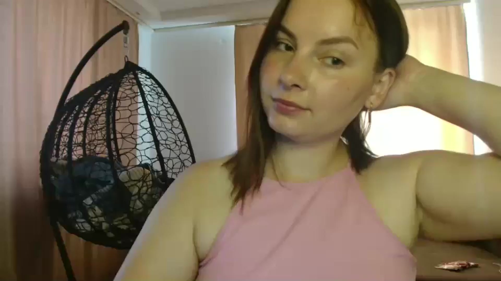 Gallery image thumbnail from MisssLove_is's myfreecams stream on, 08/12/2025, 10:01 image 1 of 20