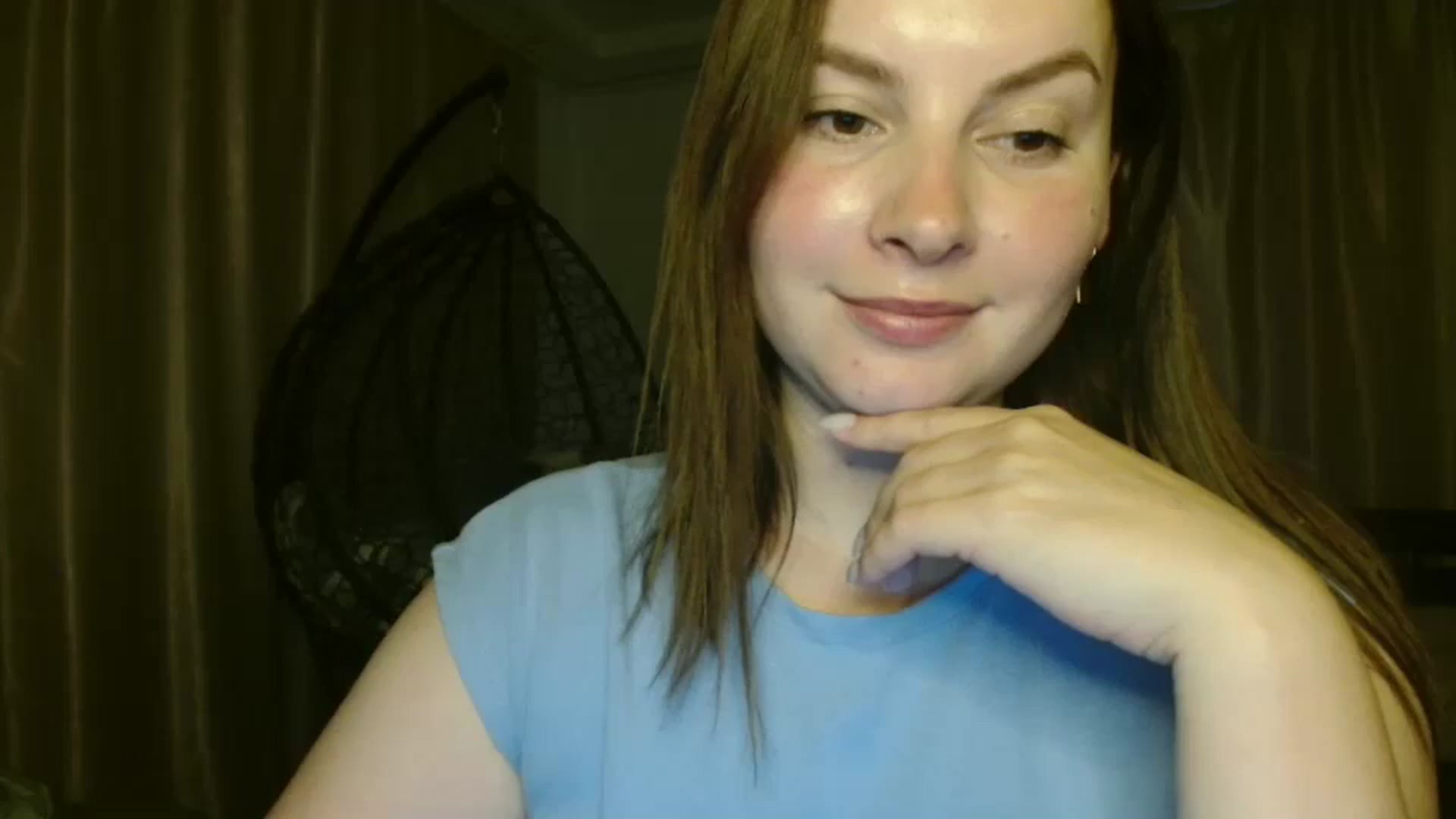 Gallery image thumbnail from MisssLove_is's myfreecams stream on, 08/12/2025, 18:12 image 1 of 20
