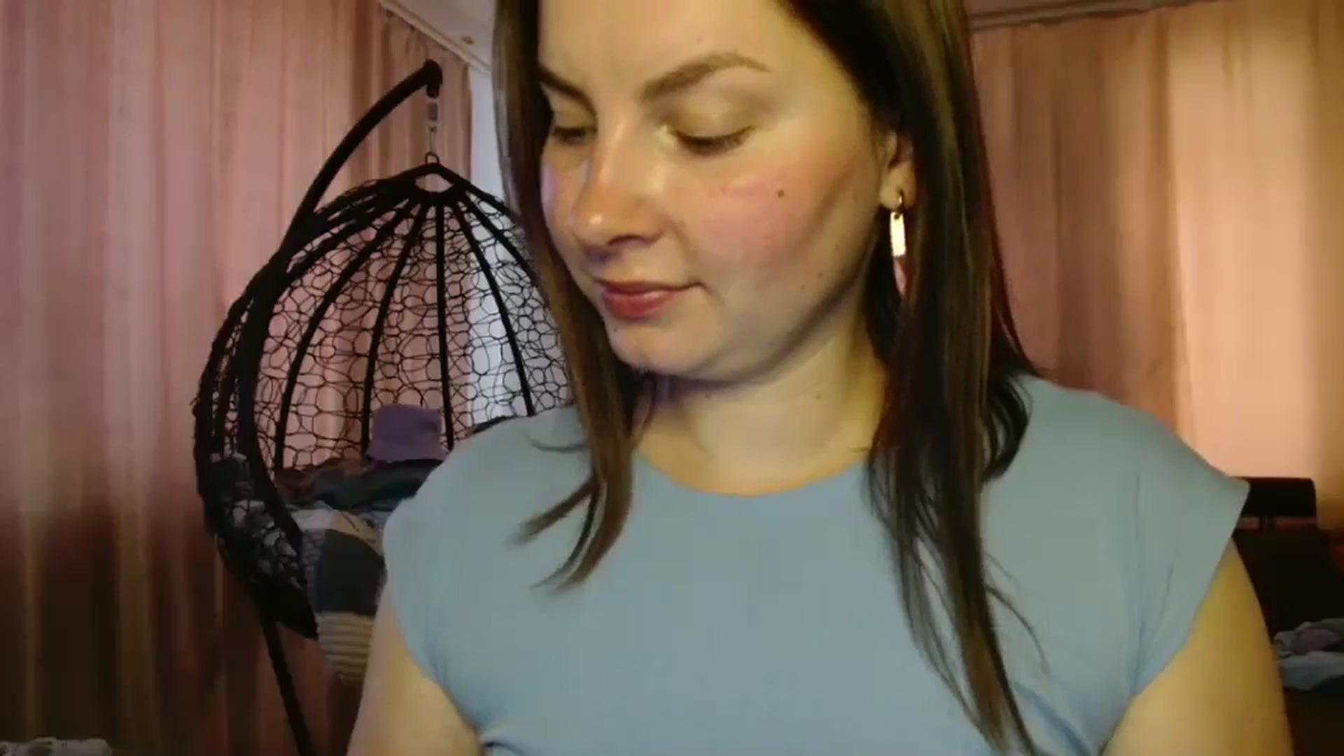 Gallery image thumbnail from MisssLove_is's myfreecams stream on, 08/16/2025, 14:34 image 18 of 20