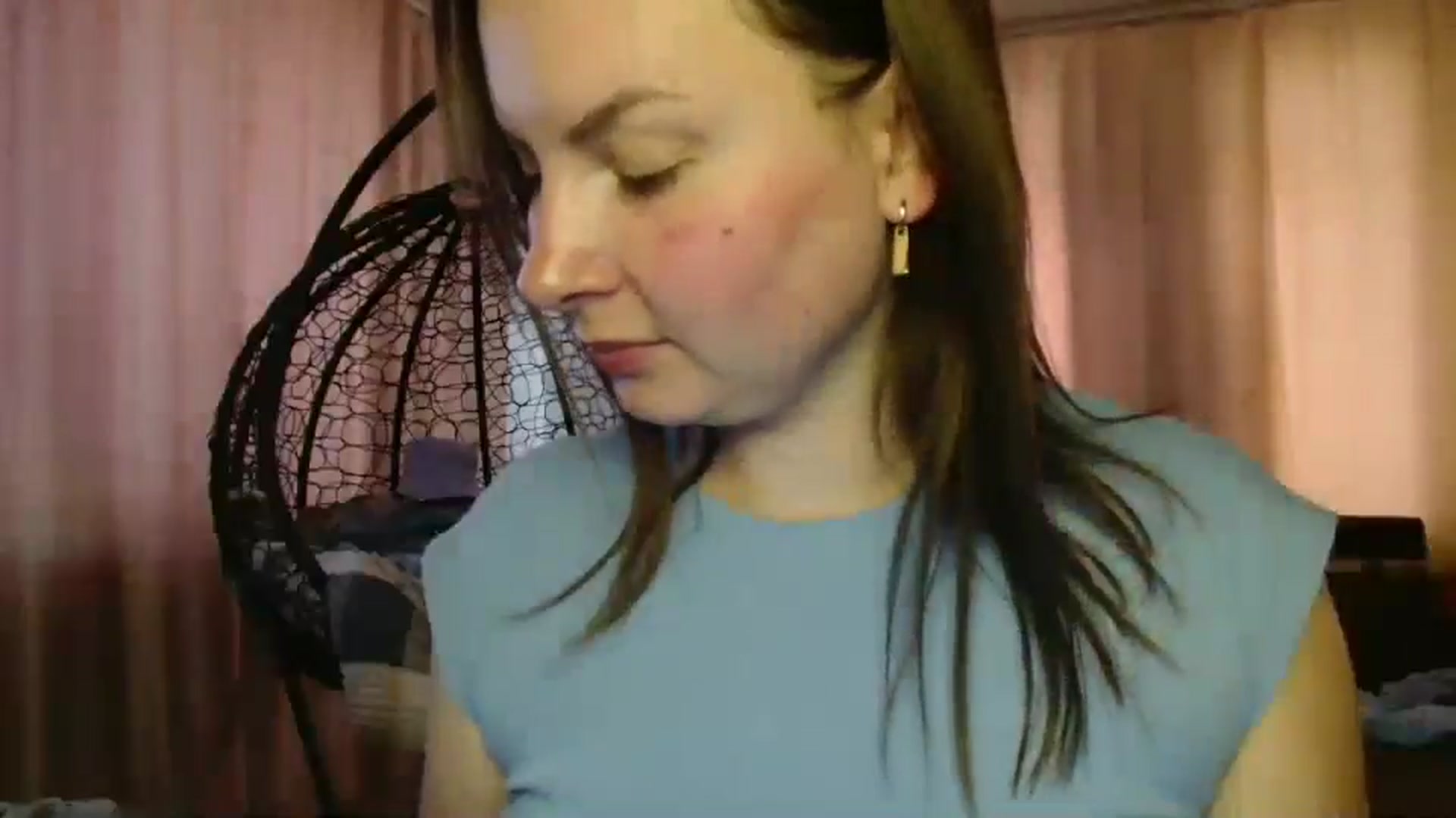 Gallery image thumbnail from MisssLove_is's myfreecams stream on, 08/16/2025, 14:34 image 17 of 20