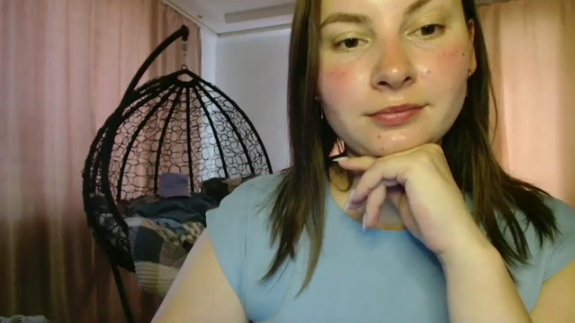 Gallery image thumbnail from MisssLove_is's myfreecams stream on, 08/16/2025, 14:34 image 15 of 20