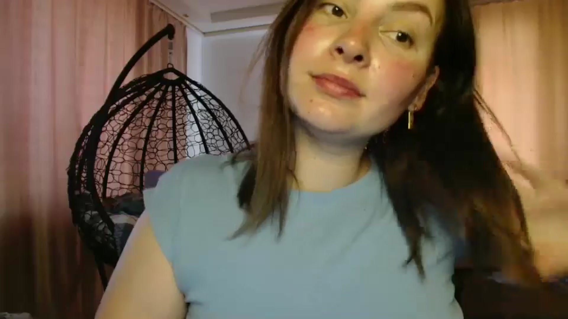 Gallery image thumbnail from MisssLove_is's myfreecams stream on, 08/16/2025, 14:34 image 8 of 20