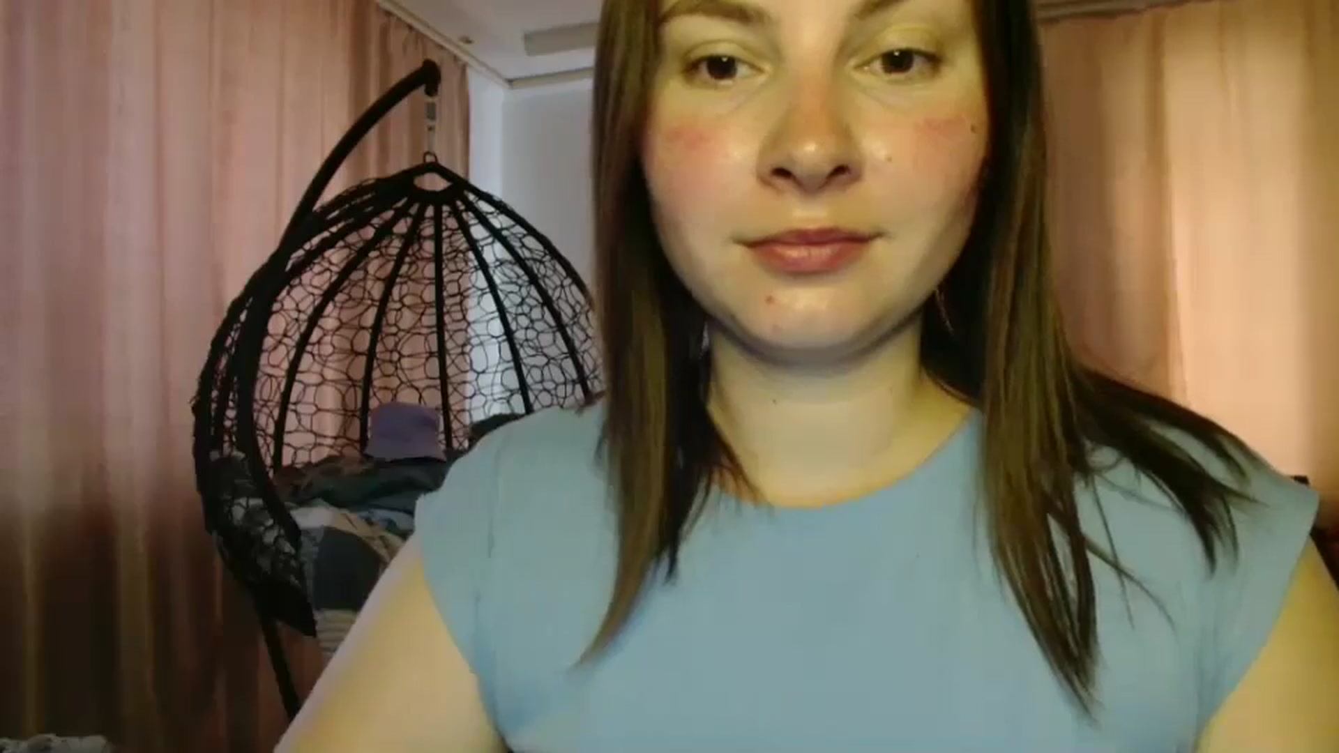 Gallery image thumbnail from MisssLove_is's myfreecams stream on, 08/16/2025, 14:34 image 13 of 20