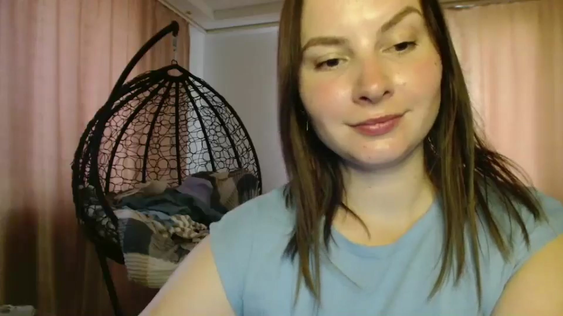 Gallery image thumbnail from MisssLove_is's myfreecams stream on, 08/17/2025, 15:56 image 8 of 20