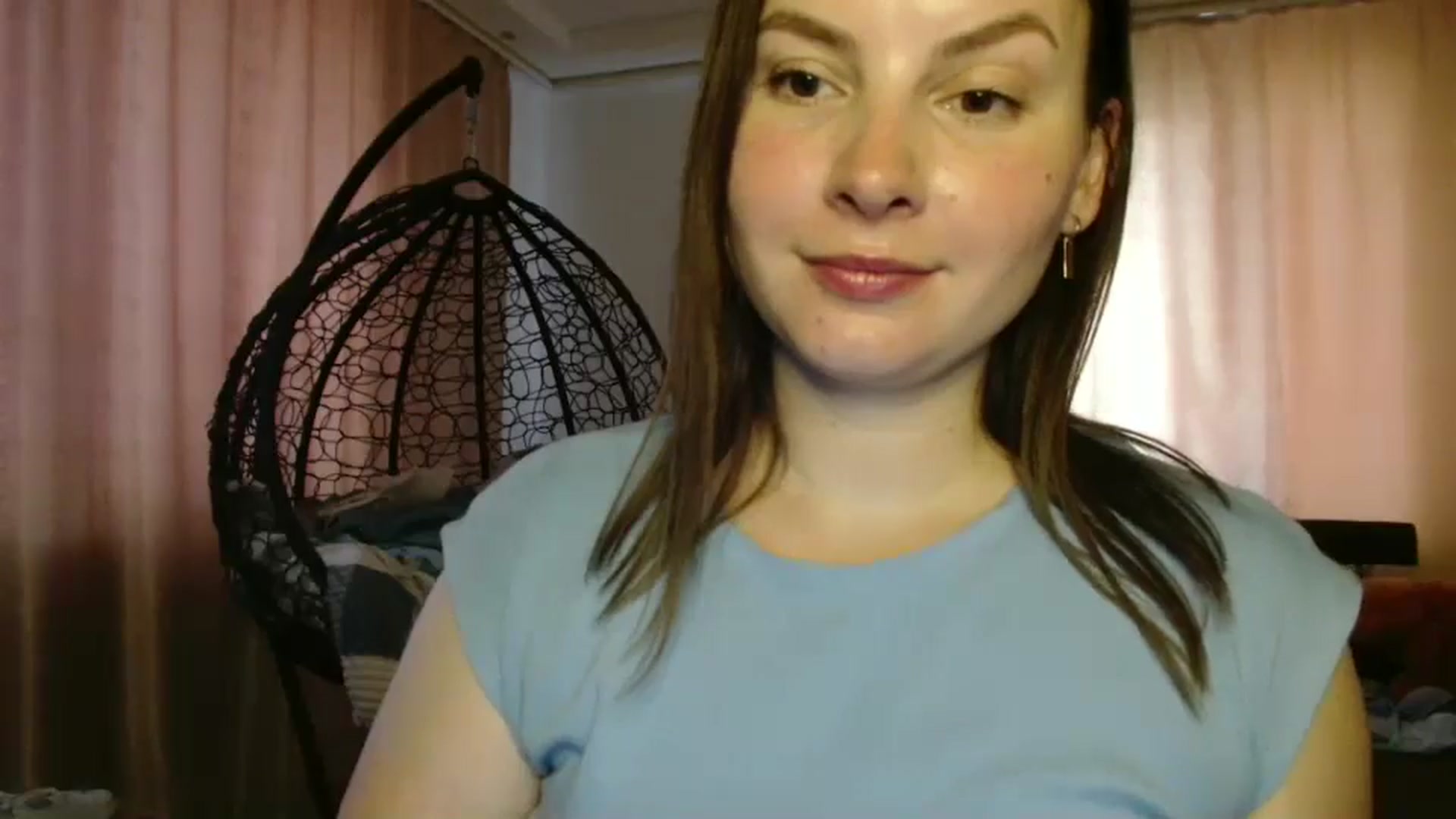 Gallery image thumbnail from MisssLove_is's myfreecams stream on, 08/17/2025, 15:56 image 16 of 20