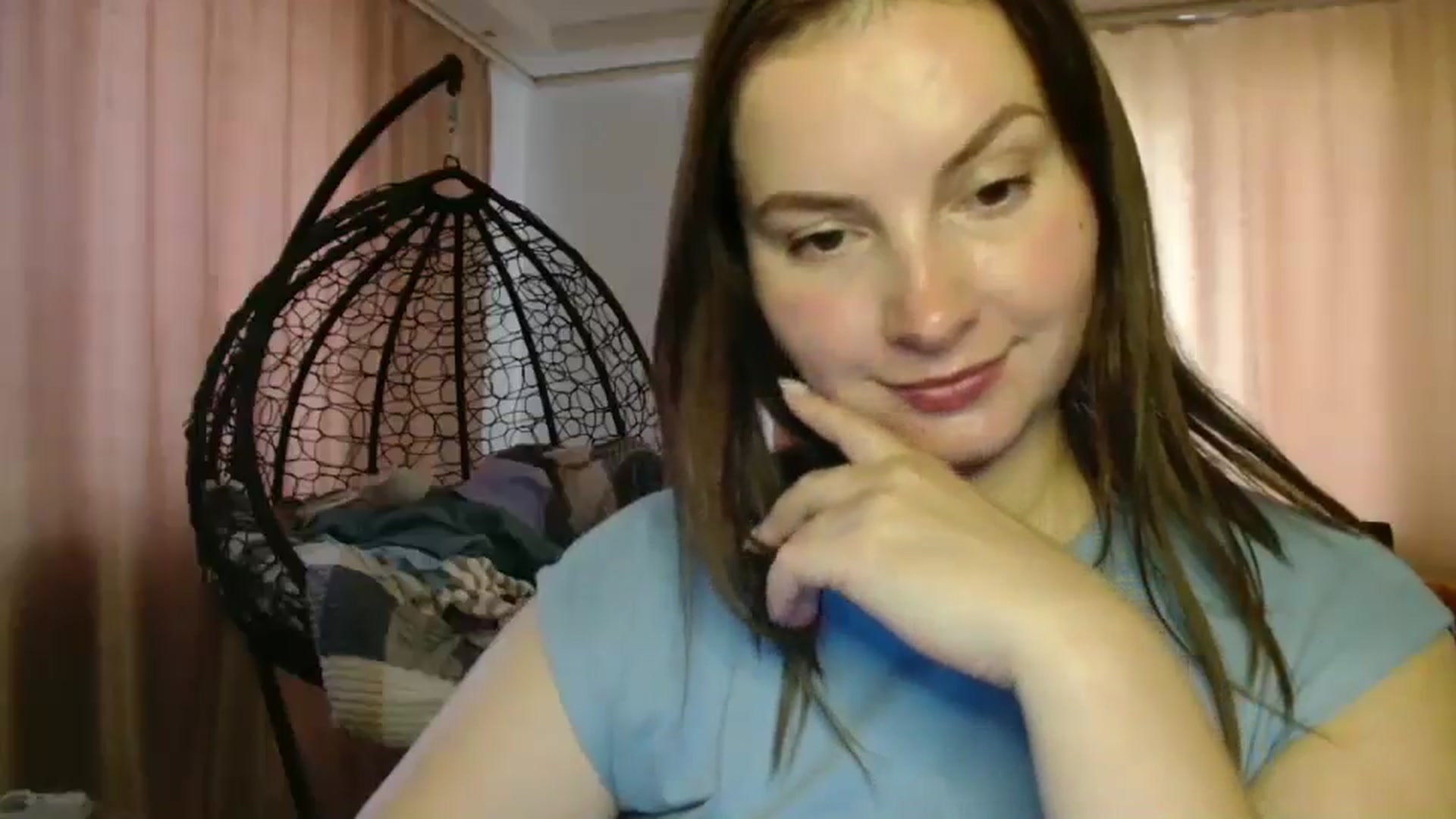 Gallery image thumbnail from MisssLove_is's myfreecams stream on, 08/17/2025, 15:56 image 11 of 20