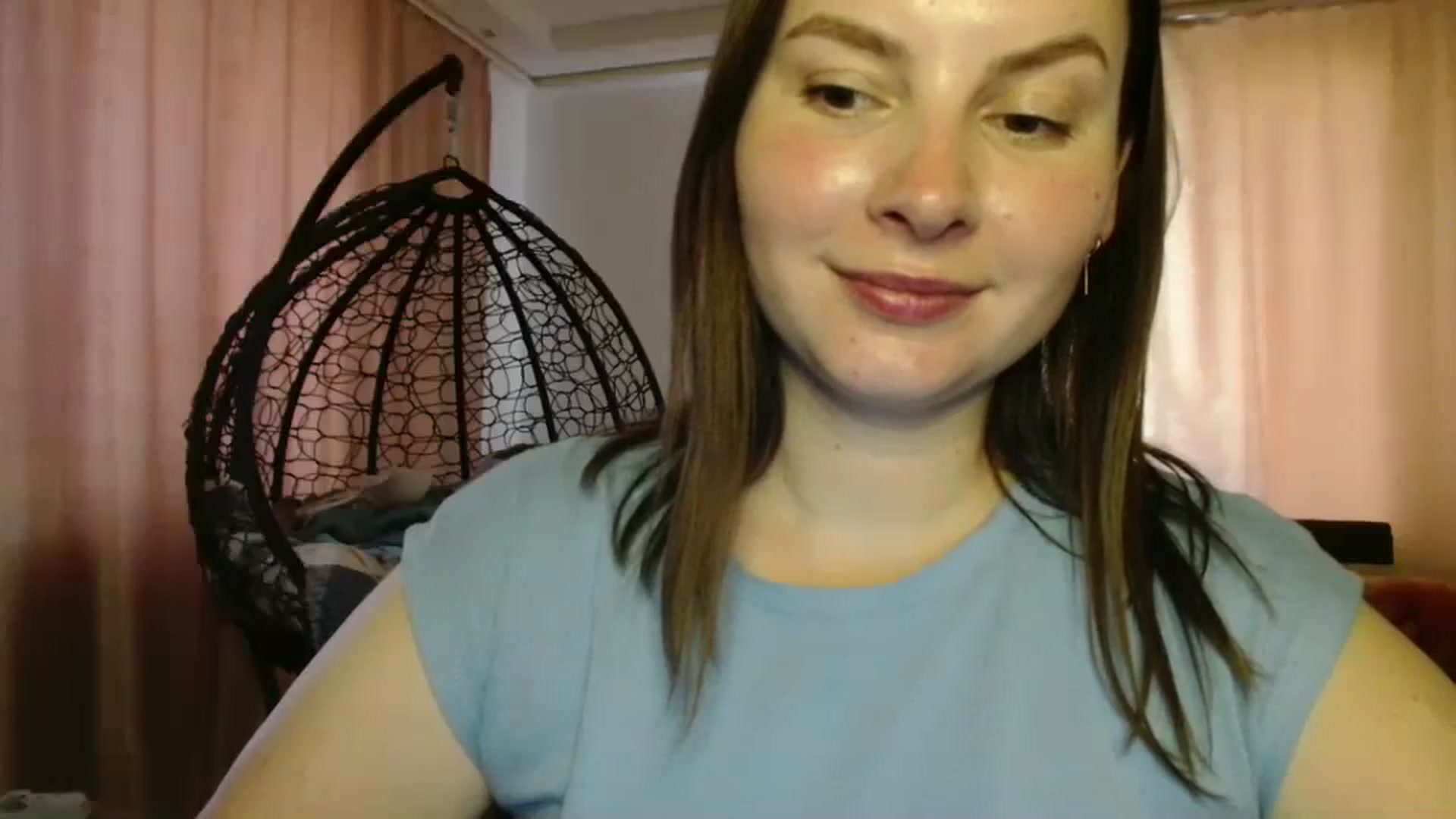 Gallery image thumbnail from MisssLove_is's myfreecams stream on, 08/17/2025, 15:56 image 10 of 20