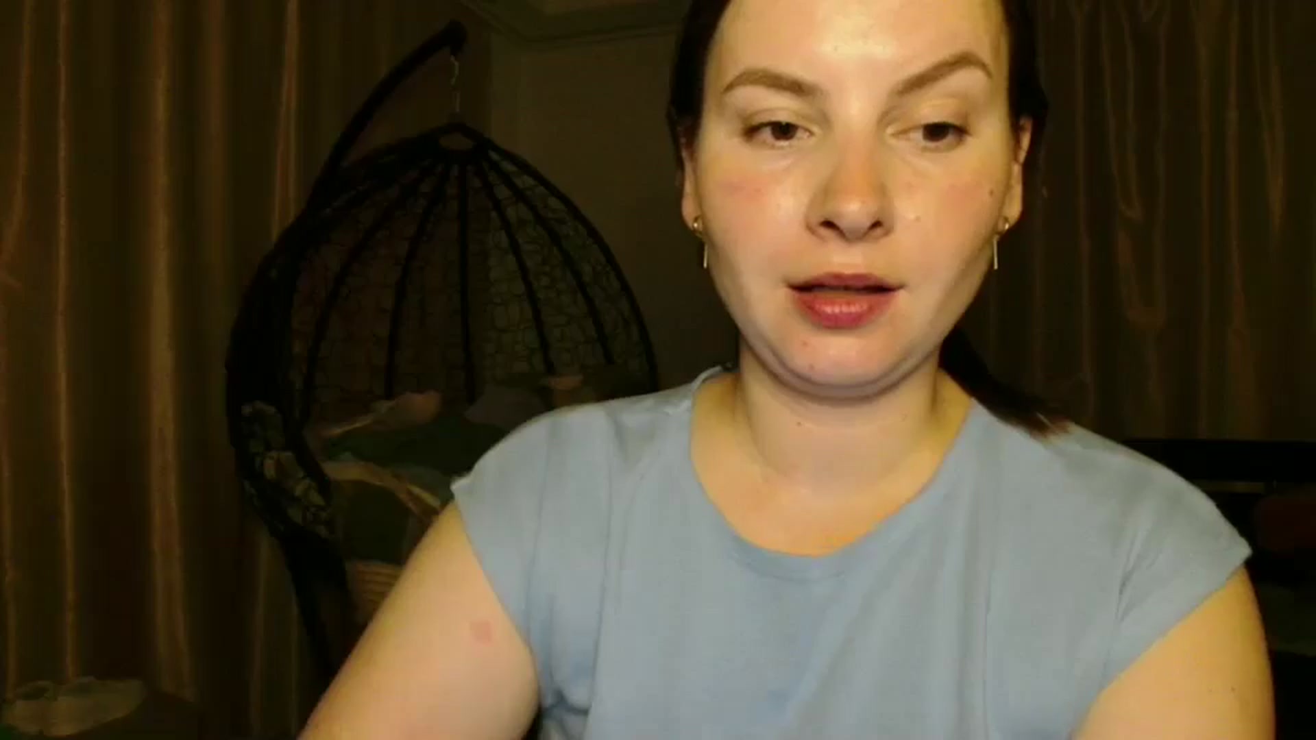 Gallery image thumbnail from MisssLove_is's myfreecams stream on, 08/17/2025, 19:10 image 12 of 20