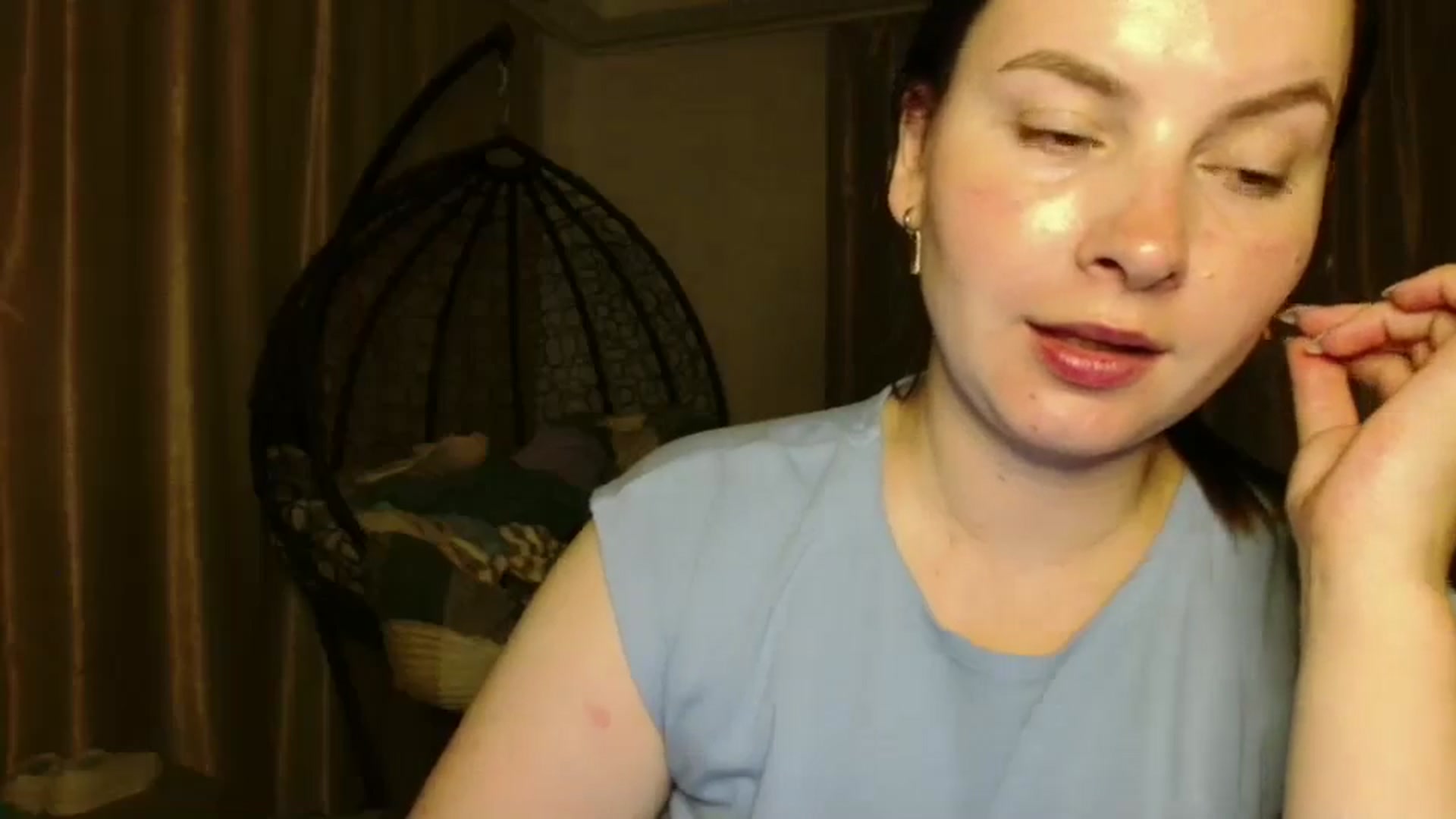 Gallery image thumbnail from MisssLove_is's myfreecams stream on, 08/17/2025, 19:10 image 15 of 20
