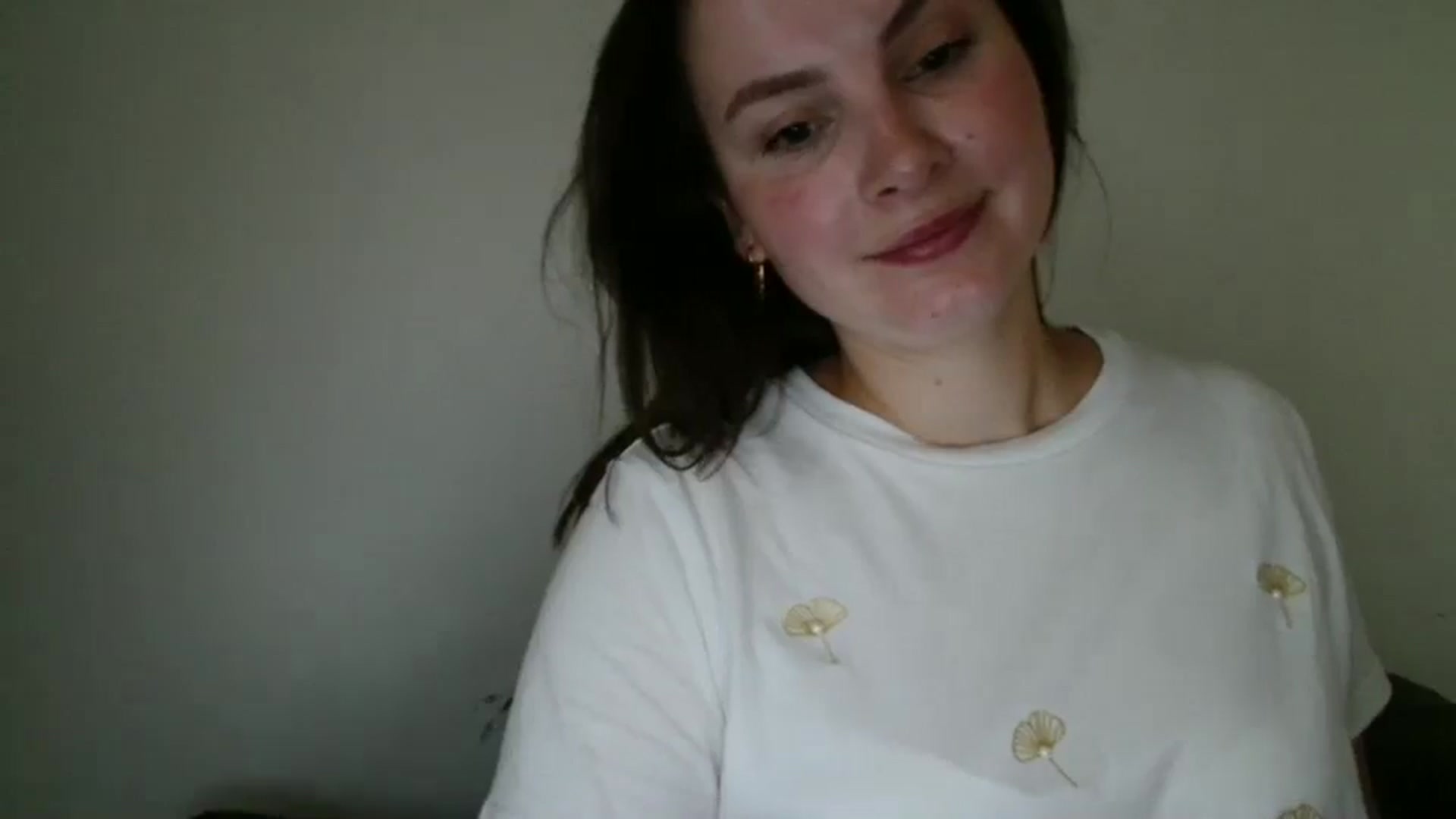 Gallery image thumbnail from MisssLove_is's myfreecams stream on, 09/04/2025, 14:59 image 8 of 20