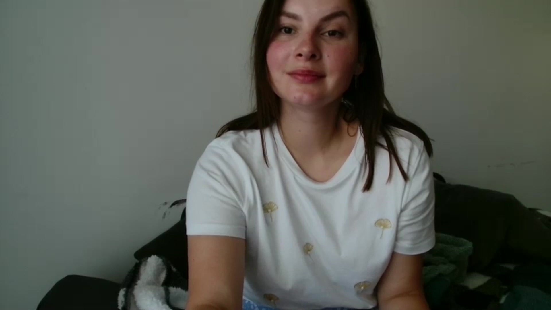 Gallery image thumbnail from MisssLove_is's myfreecams stream on, 09/04/2025, 17:13 image 5 of 20