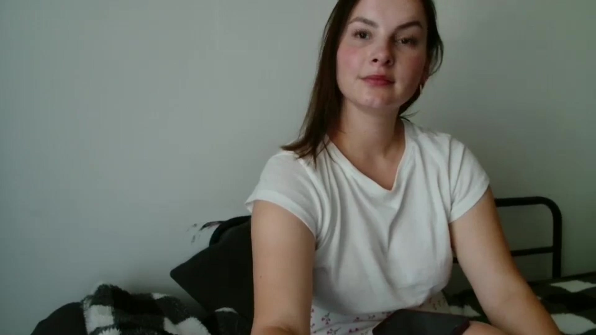 Gallery image thumbnail from MisssLove_is's myfreecams stream on, 09/05/2025, 18:02 image 16 of 20