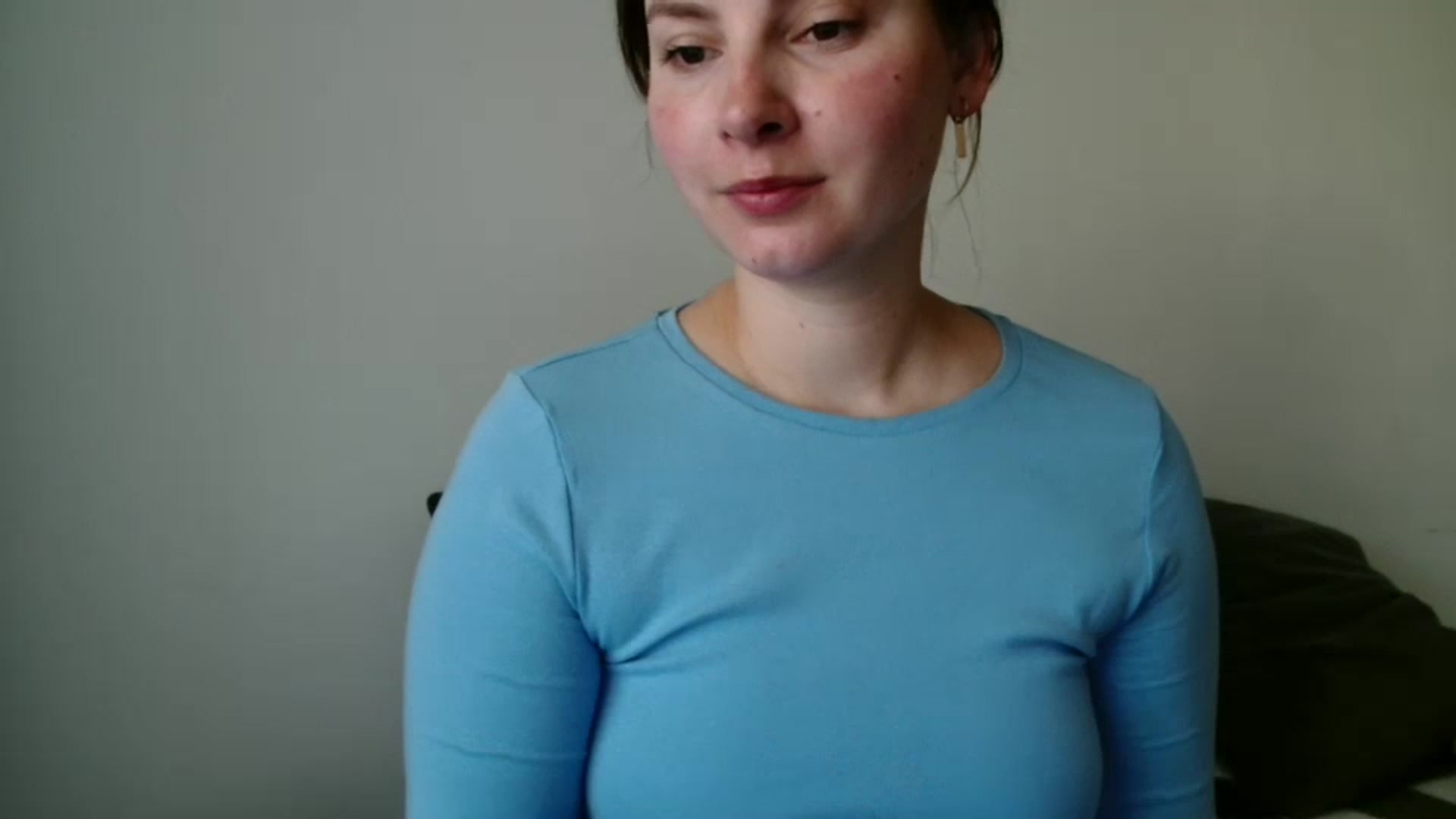 Gallery image thumbnail from MisssLove_is's myfreecams stream on, 09/09/2025, 14:11 image 7 of 20