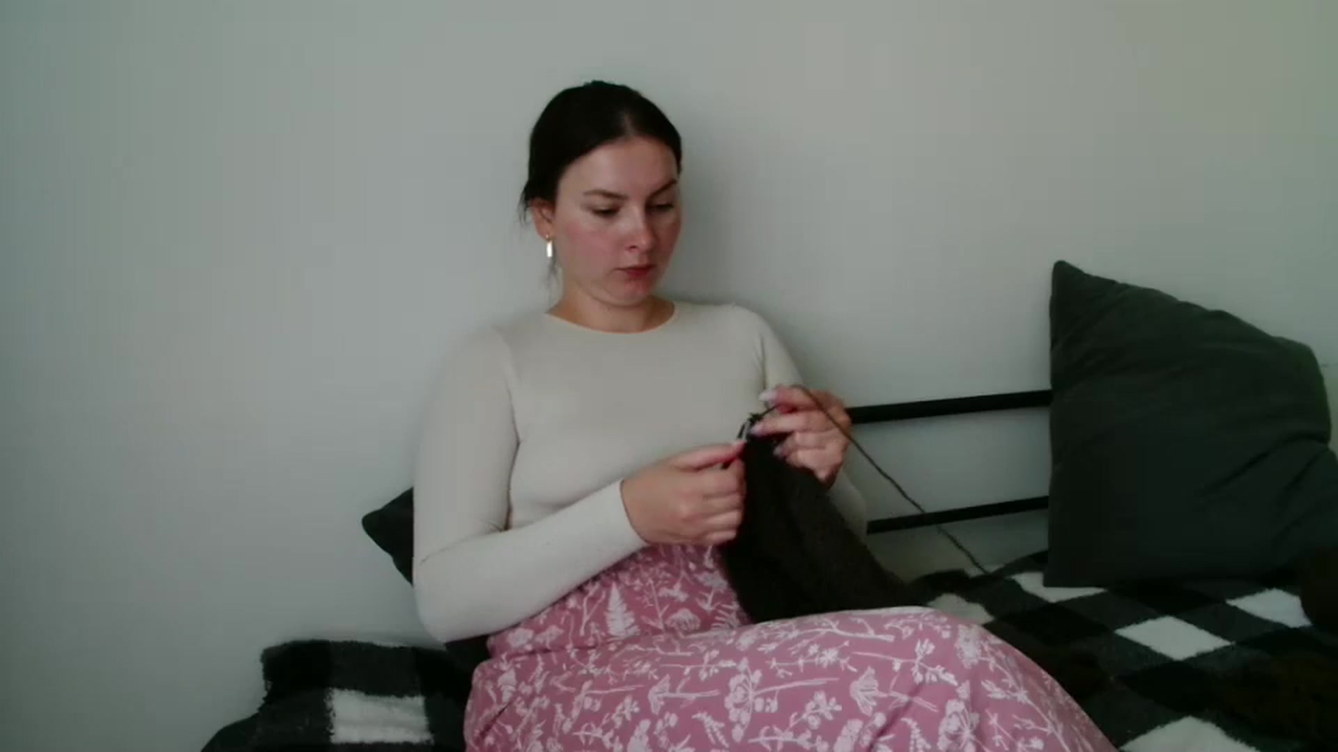 Gallery image thumbnail from MisssLove_is's myfreecams stream on, 09/10/2025, 15:05 image 6 of 20