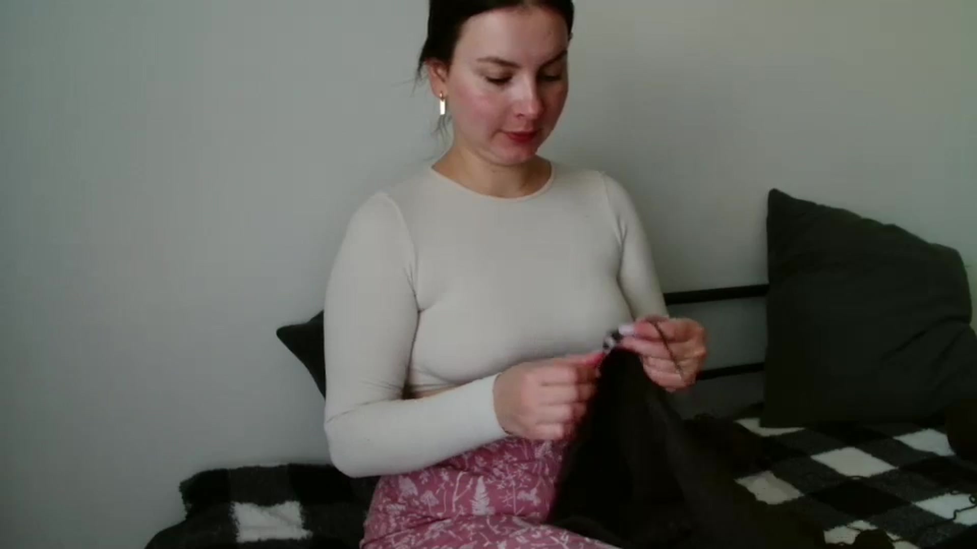 Gallery image thumbnail from MisssLove_is's myfreecams stream on, 09/10/2025, 15:05 image 3 of 20