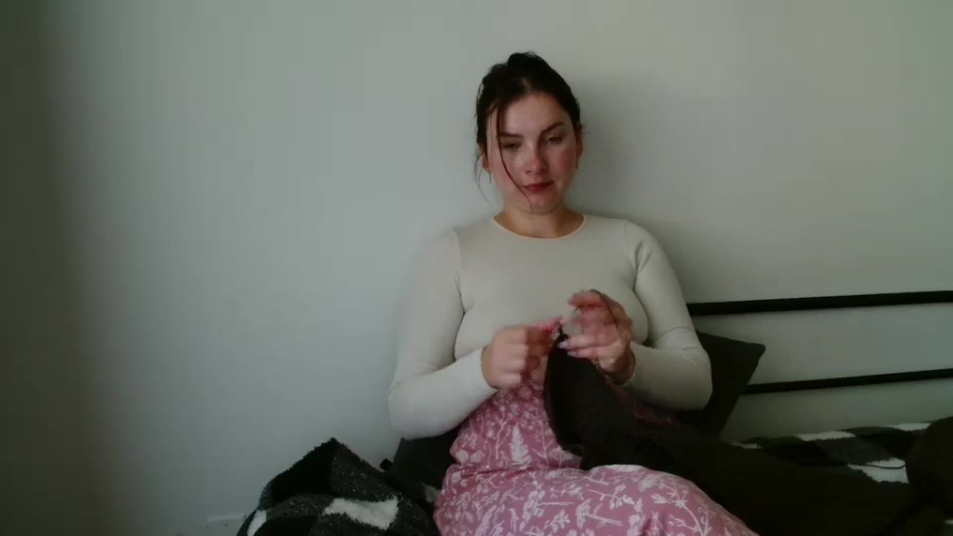 Gallery image thumbnail from MisssLove_is's myfreecams stream on, 09/11/2025, 13:46 image 15 of 20