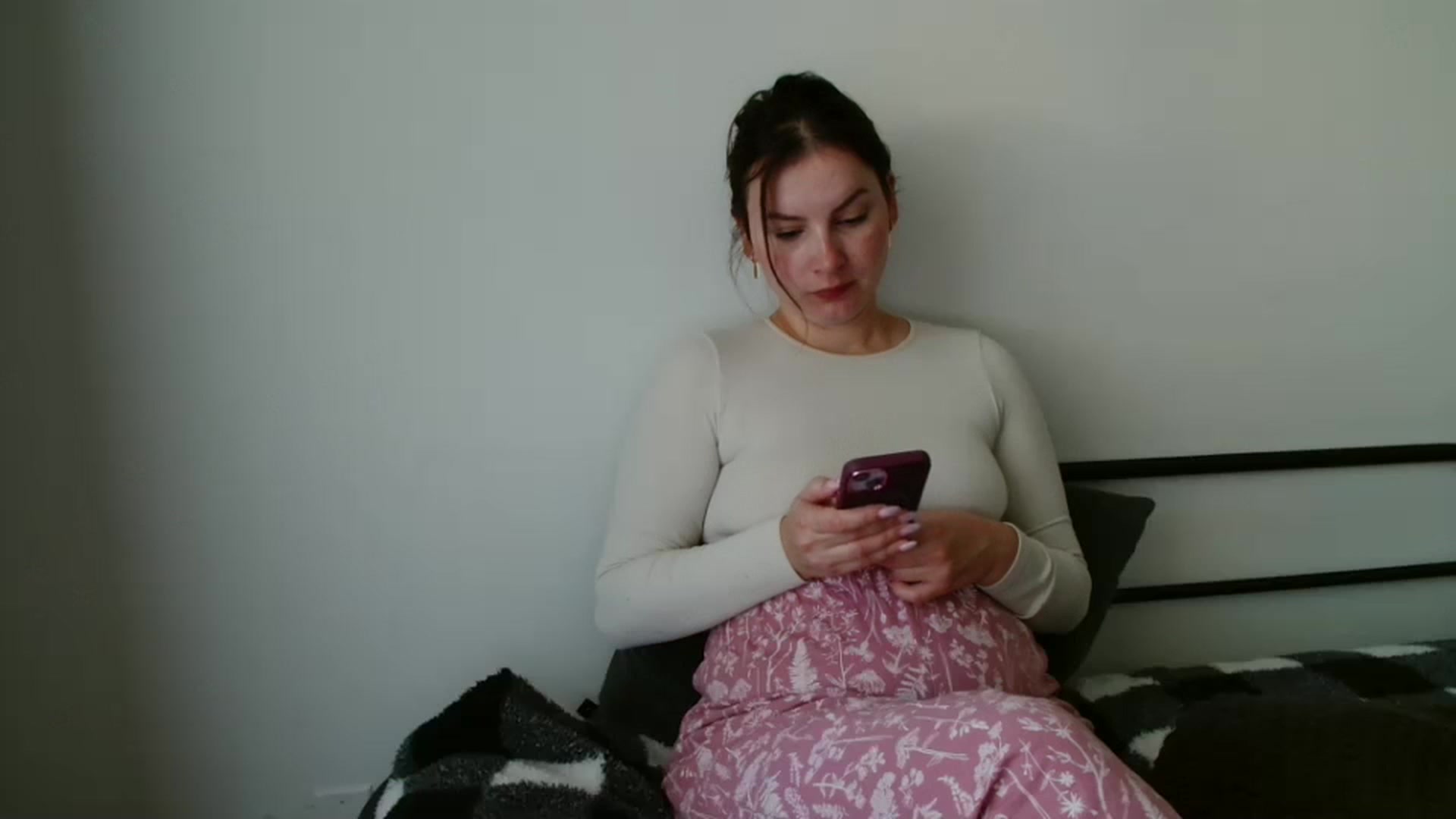 Gallery image thumbnail from MisssLove_is's myfreecams stream on, 09/11/2025, 13:46 image 12 of 20