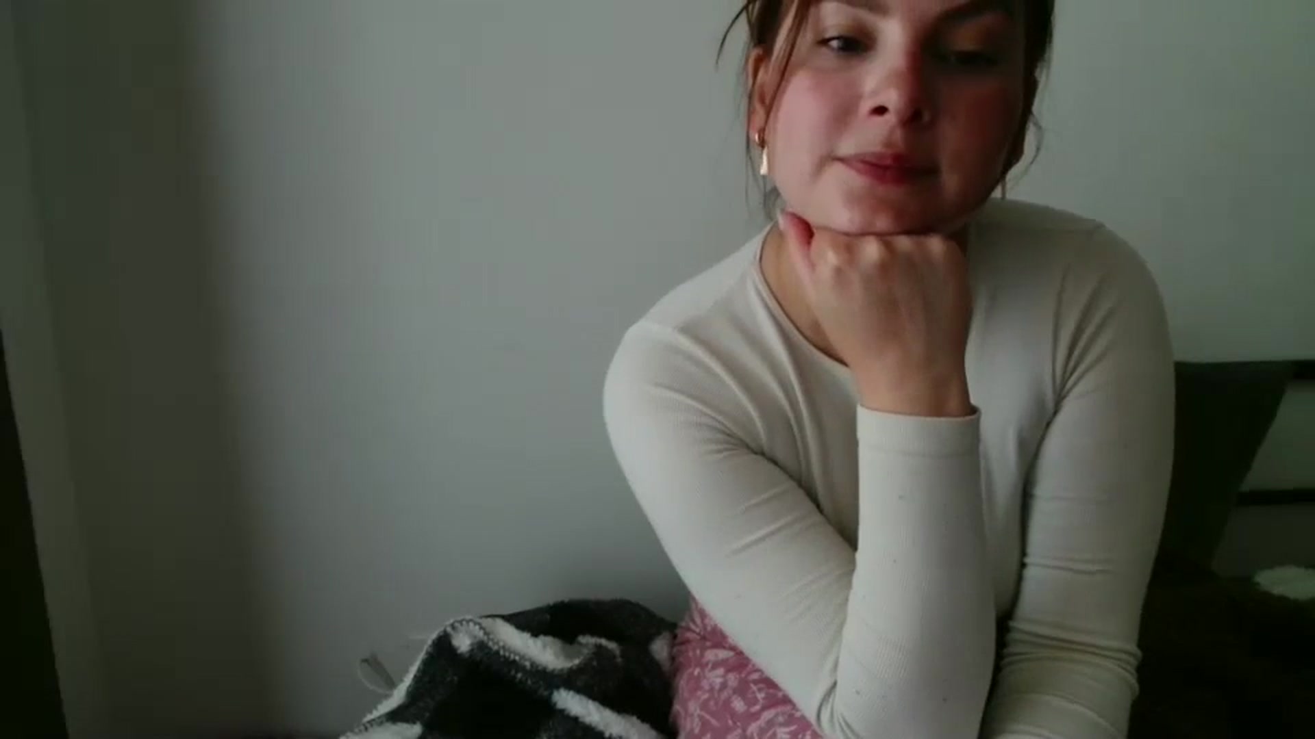 Gallery image thumbnail from MisssLove_is's myfreecams stream on, 09/11/2025, 16:15 image 11 of 20