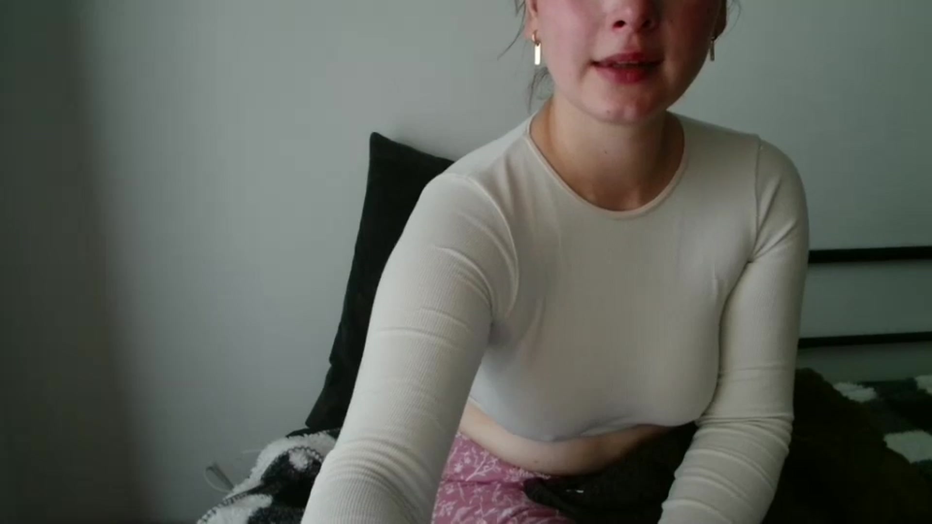 Gallery image thumbnail from MisssLove_is's myfreecams stream on, 09/11/2025, 16:15 image 13 of 20
