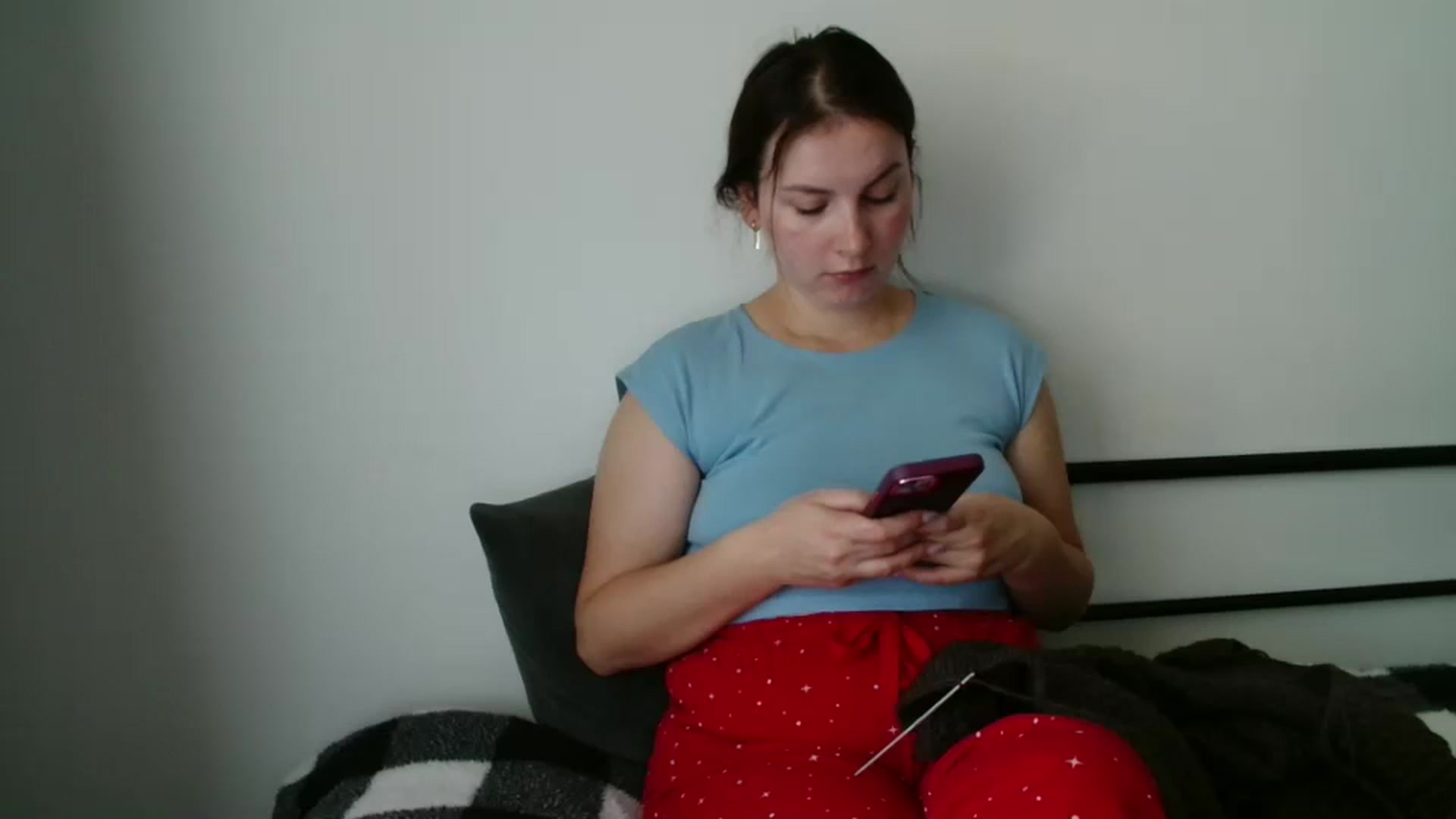 Gallery image thumbnail from MisssLove_is's myfreecams stream on, 09/12/2025, 16:21 image 18 of 20