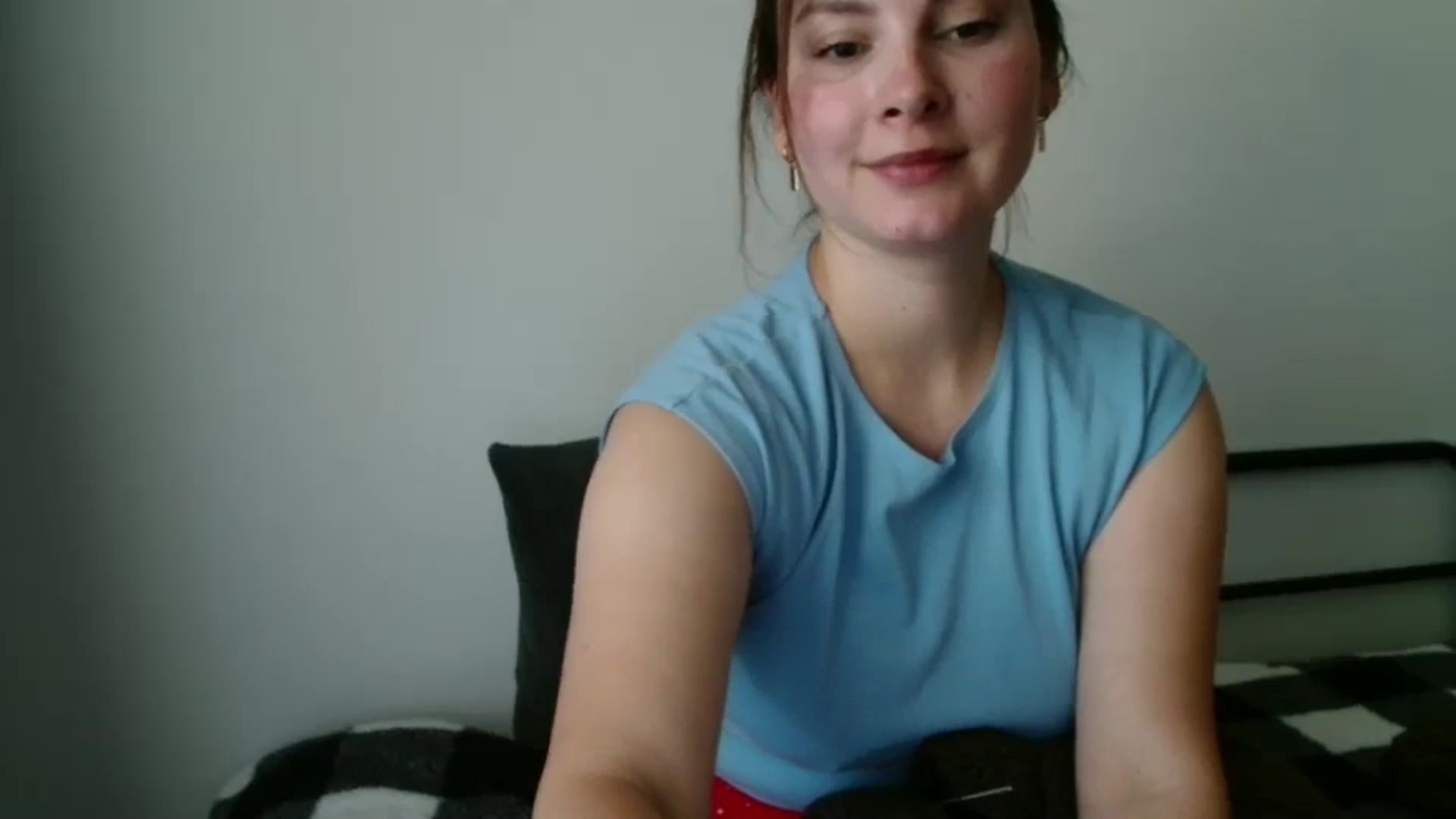 Gallery image thumbnail from MisssLove_is's myfreecams stream on, 09/12/2025, 17:18 image 17 of 20